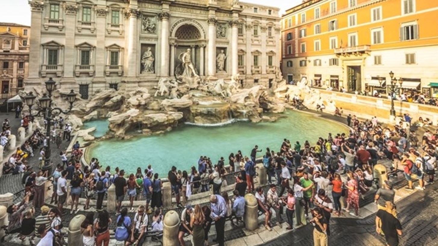 Fontana di Trevi | &#x397; &#x3B9;&#x3C3;&#x3C4;&#x3BF;&#x3C1;&#x3AF;&#x3B1; &#x3BA;&#x3B1;&#x3B9; &#x3BF; &#x3BC;&#x3CD;&#x3B8;&#x3BF;&#x3C2; &#x3C4;&#x3BF;&#x3C5; &#x3B8;&#x3C1;&#x3C5;&#x3BB;&#x3B9;&#x3BA;&#x3BF;&#x3CD; &#x3C3;&#x3C5;&#x3BD;&#x3C4;&#x3C1;&#x3B9;&#x3B2;&#x3B1;&#x3BD;&#x3B9;&#x3BF;&#x3CD; &#x3C4;&#x3B7;&#x3C2; &#x399;&#x3C4;&#x3B1;&#x3BB;&#x3AF;&#x3B1;&#x3C2;