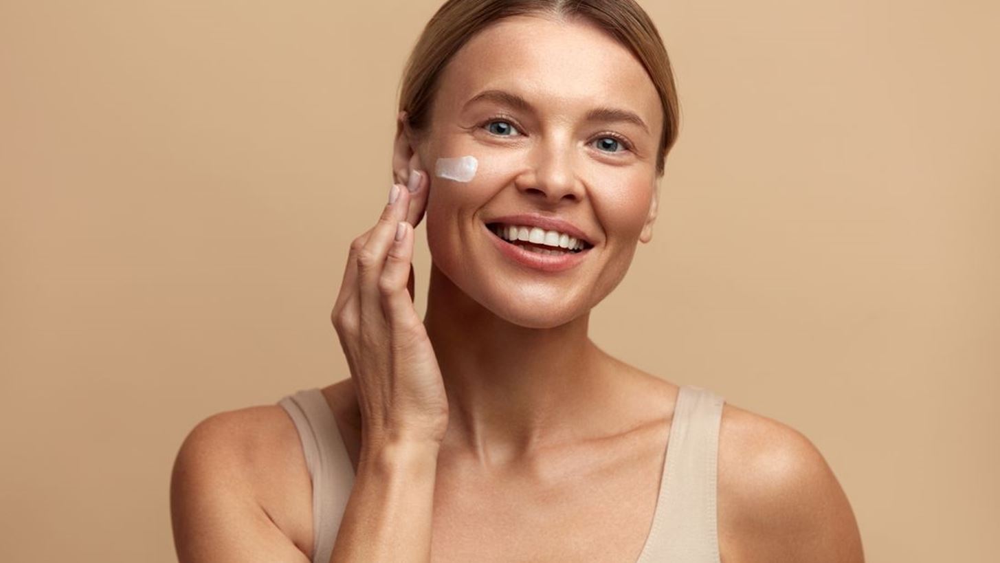Η κρέμα που αντιμετωπίζει και τα δέκα σημάδια γήρανσης