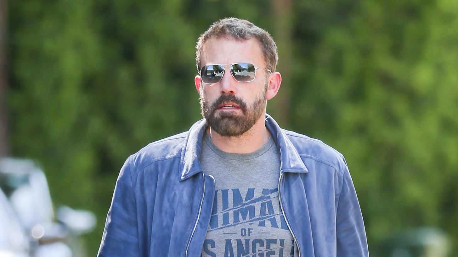 Ben Affleck | &#x395;&#x3C0;&#x3B9;&#x3B4;&#x3B9;&#x3CE;&#x3BA;&#x3B5;&#x3B9; &#x3BD;&#x3B1; &#x3BE;&#x3B5;&#x3BA;&#x3B9;&#x3BD;&#x3AE;&#x3C3;&#x3B5;&#x3B9; &#x3C3;&#x3C7;&#x3AD;&#x3C3;&#x3B7; &#x3BC;&#x3B5; &#x3C0;&#x3C1;&#x3CE;&#x3B7;&#x3BD; &#x3C3;&#x3CD;&#x3BD;&#x3C4;&#x3C1;&#x3BF;&#x3C6;&#x3BF; &#x3C4;&#x3BF;&#x3C5; Brad Pitt;