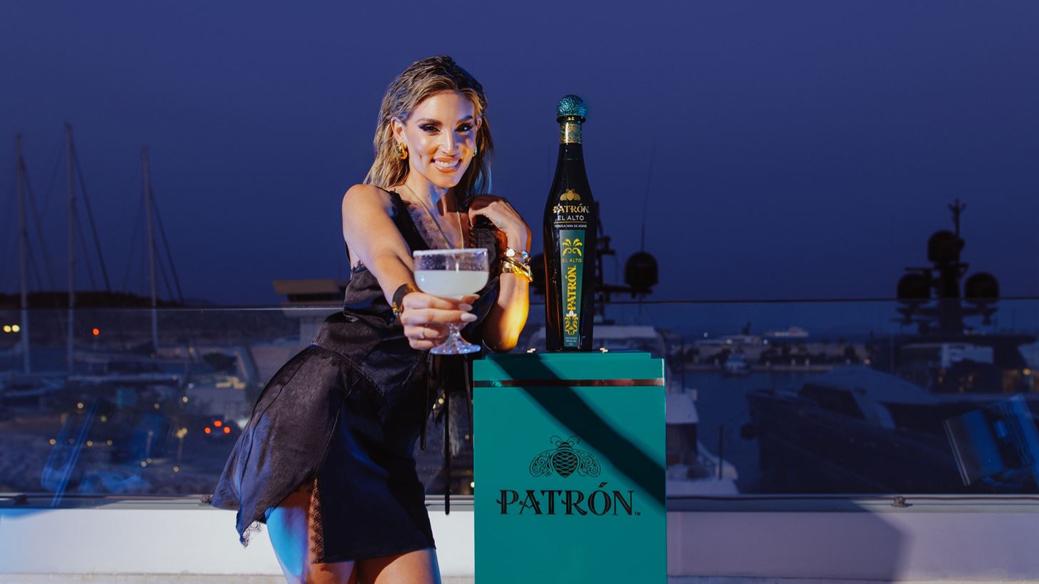 &#x397; &#x3C4;&#x3B5;&#x3BA;&#x3AF;&#x3BB;&#x3B1; PATR&#xD3;N &#x3C3;&#x3B5; &#x3BD;&#x3AD;&#x3B1; &#x3CD;&#x3C8;&#x3B7; &#x3BC;&#x3B5; &#x3C4;&#x3B7;&#x3BD; &#x3BA;&#x3C5;&#x3BA;&#x3BB;&#x3BF;&#x3C6;&#x3BF;&#x3C1;&#x3AF;&#x3B1; &#x3C4;&#x3B7;&#x3C2;  ultra premium PATR&#xD3;N EL ALTO