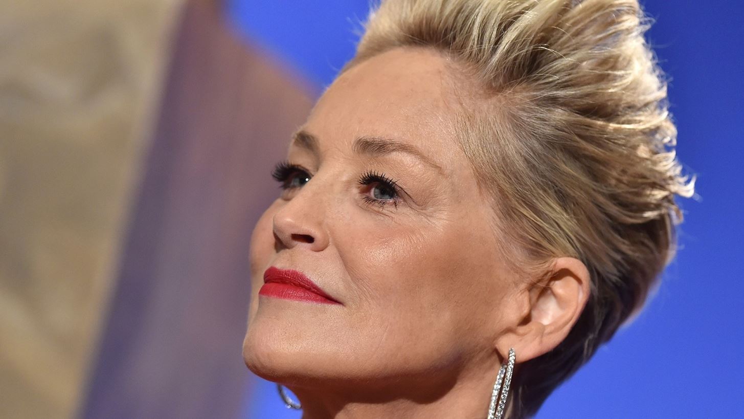 Sharon Stone | &#x3A4;&#x3B9; &#x3B1;&#x3C0;&#x3BF;&#x3BA;&#x3B1;&#x3BB;&#x3CD;&#x3C0;&#x3C4;&#x3B5;&#x3B9; &#x3B3;&#x3B9;&#x3B1; &#x3C4;&#x3B7; &#x3B4;&#x3B9;&#x3AC;&#x3C3;&#x3B7;&#x3BC;&#x3B7; &#x3C3;&#x3BA;&#x3B7;&#x3BD;&#x3AE; &#x3C3;&#x3C4;&#x3BF; &#x392;&#x3B1;&#x3C3;&#x3B9;&#x3BA;&#x3CC; &#x388;&#x3BD;&#x3C3;&#x3C4;&#x3B9;&#x3BA;&#x3C4;&#x3BF;