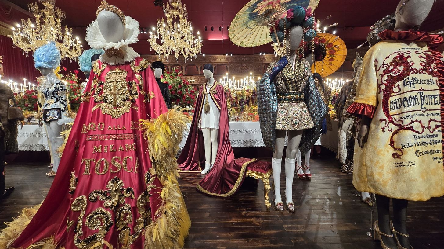 &#x397; &#x388;&#x3BA;&#x3B8;&#x3B5;&#x3C3;&#x3B7; &#x3C4;&#x3C9;&#x3BD; Dolce &amp; Gabbana &#x3C3;&#x3C4;&#x3BF; &#x39C;&#x3B9;&#x3BB;&#x3AC;&#x3BD;&#x3BF; &#x3B5;&#x3AF;&#x3BD;&#x3B1;&#x3B9; &#x3BC;&#x3B9;&#x3B1; &#x3B5;&#x3C1;&#x3C9;&#x3C4;&#x3B9;&#x3BA;&#x3AE; &#x3B5;&#x3C0;&#x3B9;&#x3C3;&#x3C4;&#x3BF;&#x3BB;&#x3AE; &#x3C0;&#x3C1;&#x3BF;&#x3C2; &#x3C4;&#x3B7;&#x3BD; &#x3B9;&#x3C4;&#x3B1;&#x3BB;&#x3B9;&#x3BA;&#x3AE; &#x3BC;&#x3CC;&#x3B4;&#x3B1;