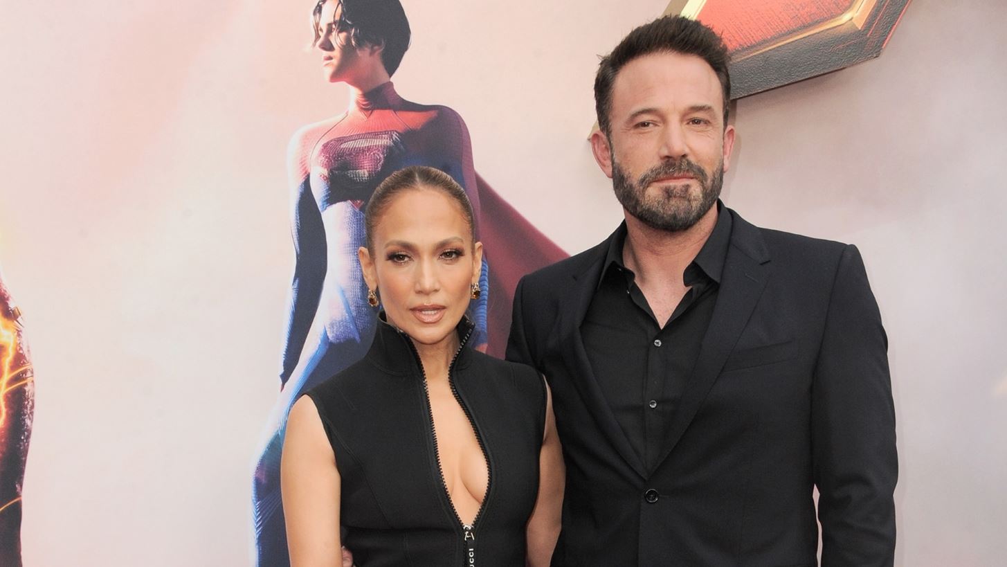 Jennifer Lopez - Ben Affleck | &#x3A5;&#x3C0;&#x3AD;&#x3B3;&#x3C1;&#x3B1;&#x3C8;&#x3B1;&#x3BD; &#x3B1;&#x3AF;&#x3C4;&#x3B7;&#x3C3;&#x3B7; &#x3B4;&#x3B9;&#x3B1;&#x3B6;&#x3C5;&#x3B3;&#x3AF;&#x3BF;&#x3C5;