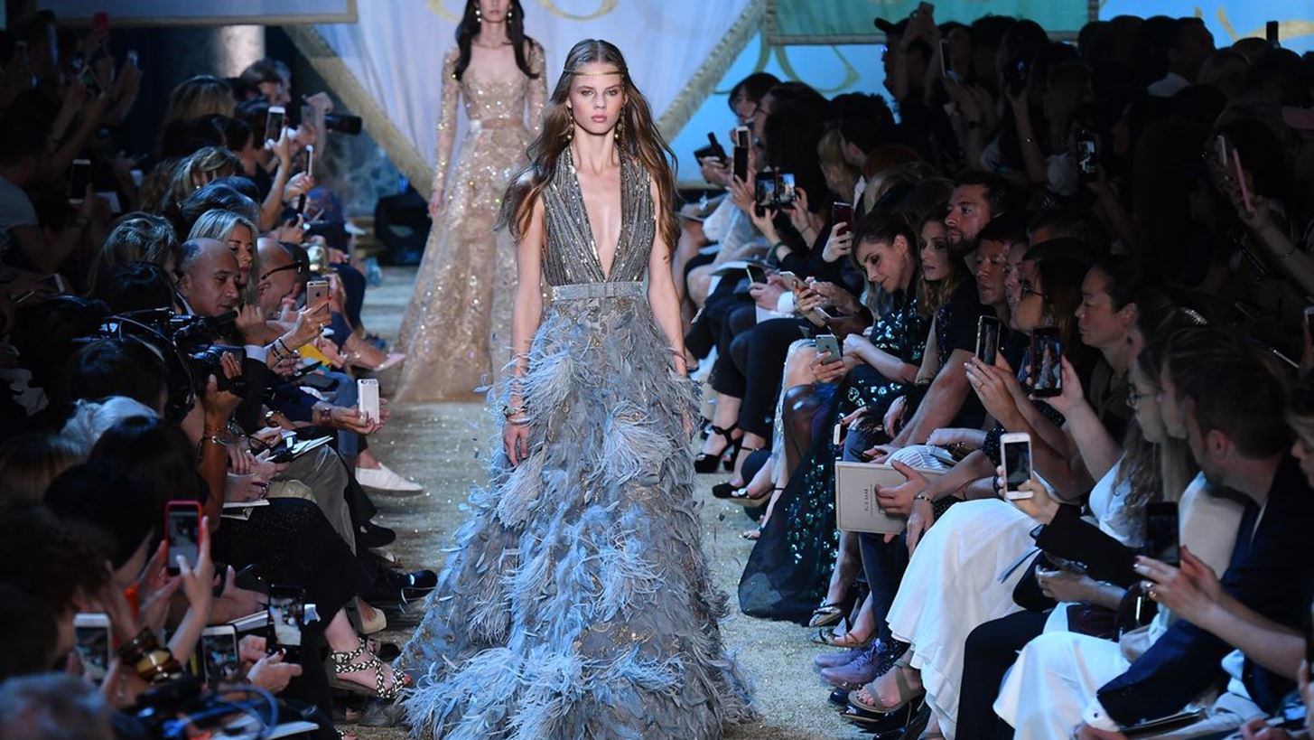 Elie Saab, Zuhair Murad, Maison Margiela Haute Couture F/W &#x27;17: &#x3A4;&#x3B1; &#x3C9;&#x3C1;&#x3B1;&#x3B9;&#x3CC;&#x3C4;&#x3B5;&#x3C1;&#x3B1; looks &#x3C4;&#x3C9;&#x3BD; &#x3C3;&#x3C5;&#x3BB;&#x3BB;&#x3BF;&#x3B3;&#x3CE;&#x3BD;