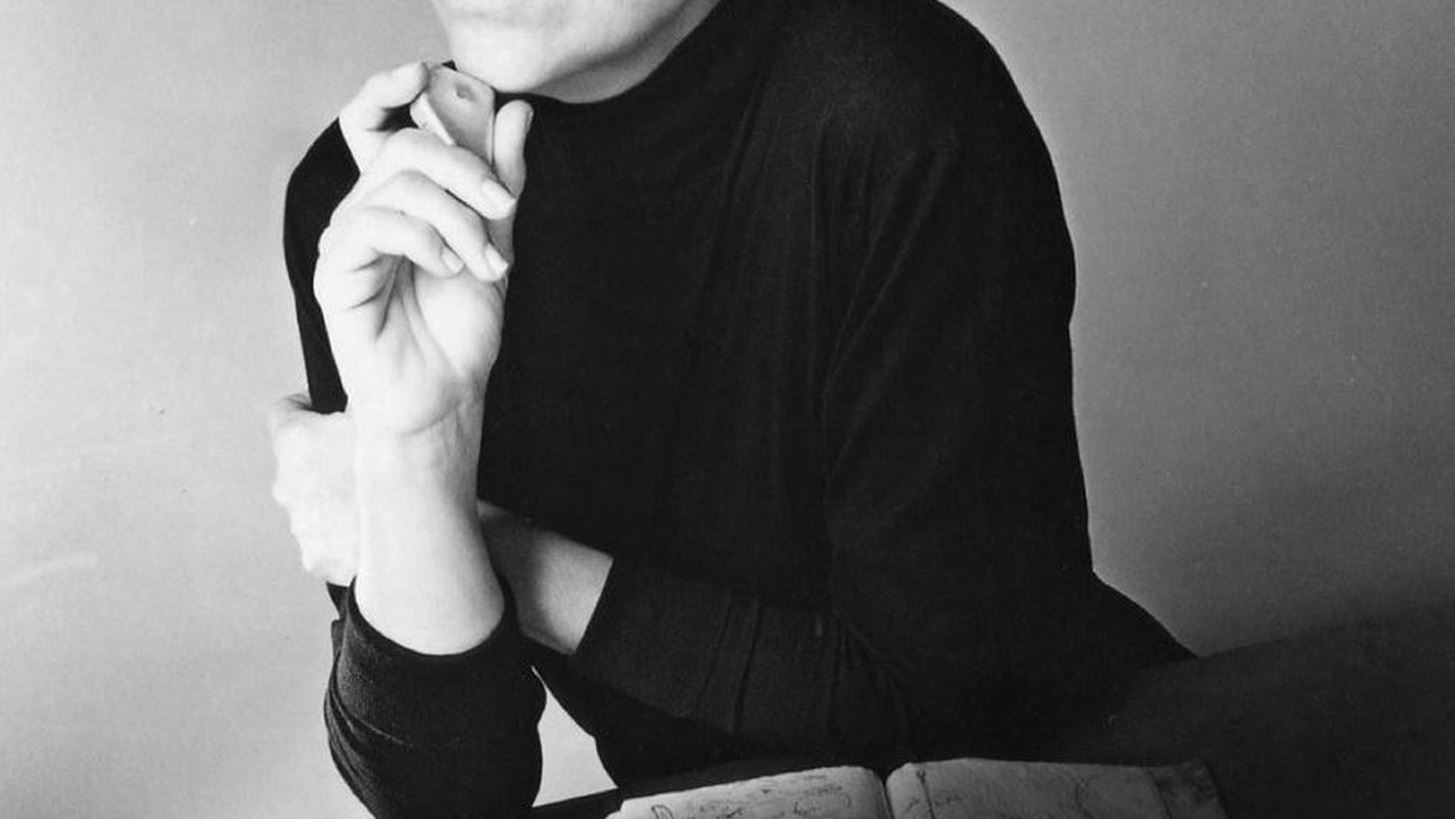 Elsa Peretti | &#x27;&#x388;&#x3C6;&#x3C5;&#x3B3;&#x3B5;&#x27; &#x3B7; &#x3C3;&#x3C7;&#x3B5;&#x3B4;&#x3B9;&#x3AC;&#x3C3;&#x3C4;&#x3C1;&#x3B9;&#x3B1; &#x3C0;&#x3BF;&#x3C5; &#x3AC;&#x3BB;&#x3BB;&#x3B1;&#x3BE;&#x3B5; &#x3C4;&#x3BF;&#x3BD; &#x3C4;&#x3C1;&#x3CC;&#x3C0;&#x3BF; &#x3C0;&#x3BF;&#x3C5; &#x3BF;&#x3B9; &#x3B3;&#x3C5;&#x3BD;&#x3B1;&#x3AF;&#x3BA;&#x3B5;&#x3C2; &#x3C6;&#x3BF;&#x3C1;&#x3AC;&#x3BD;&#x3B5; &#x3BA;&#x3BF;&#x3C3;&#x3BC;&#x3AE;&#x3BC;&#x3B1;&#x3C4;&#x3B1;