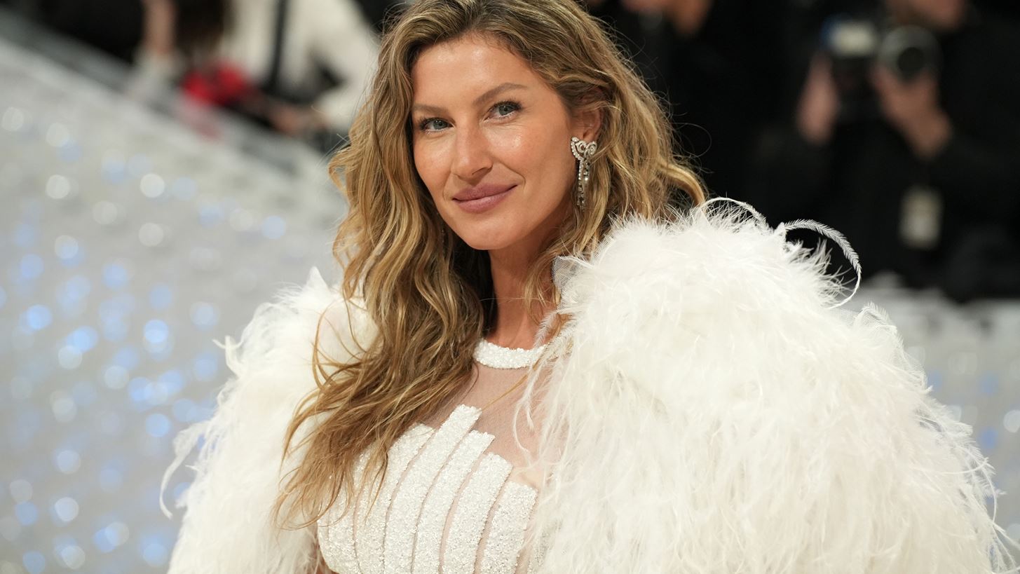 Gisele B&#xFC;ndchen | &#x39C;&#x3B5; &#x3C3;&#x3B9;&#x3BA;-casual &#x3B5;&#x3BC;&#x3C6;&#x3AC;&#x3BD;&#x3B9;&#x3C3;&#x3B7; &#x3C3;&#x3B5; &#x3C6;&#x3B9;&#x3BB;&#x3B1;&#x3BD;&#x3B8;&#x3C1;&#x3C9;&#x3C0;&#x3B9;&#x3BA;&#x3AE; &#x3B5;&#x3BA;&#x3B4;&#x3AE;&#x3BB;&#x3C9;&#x3C3;&#x3B7; &#x3C3;&#x3C4;&#x3BF; &#x39C;&#x3B1;&#x3CA;&#x3AC;&#x3BC;&#x3B9;