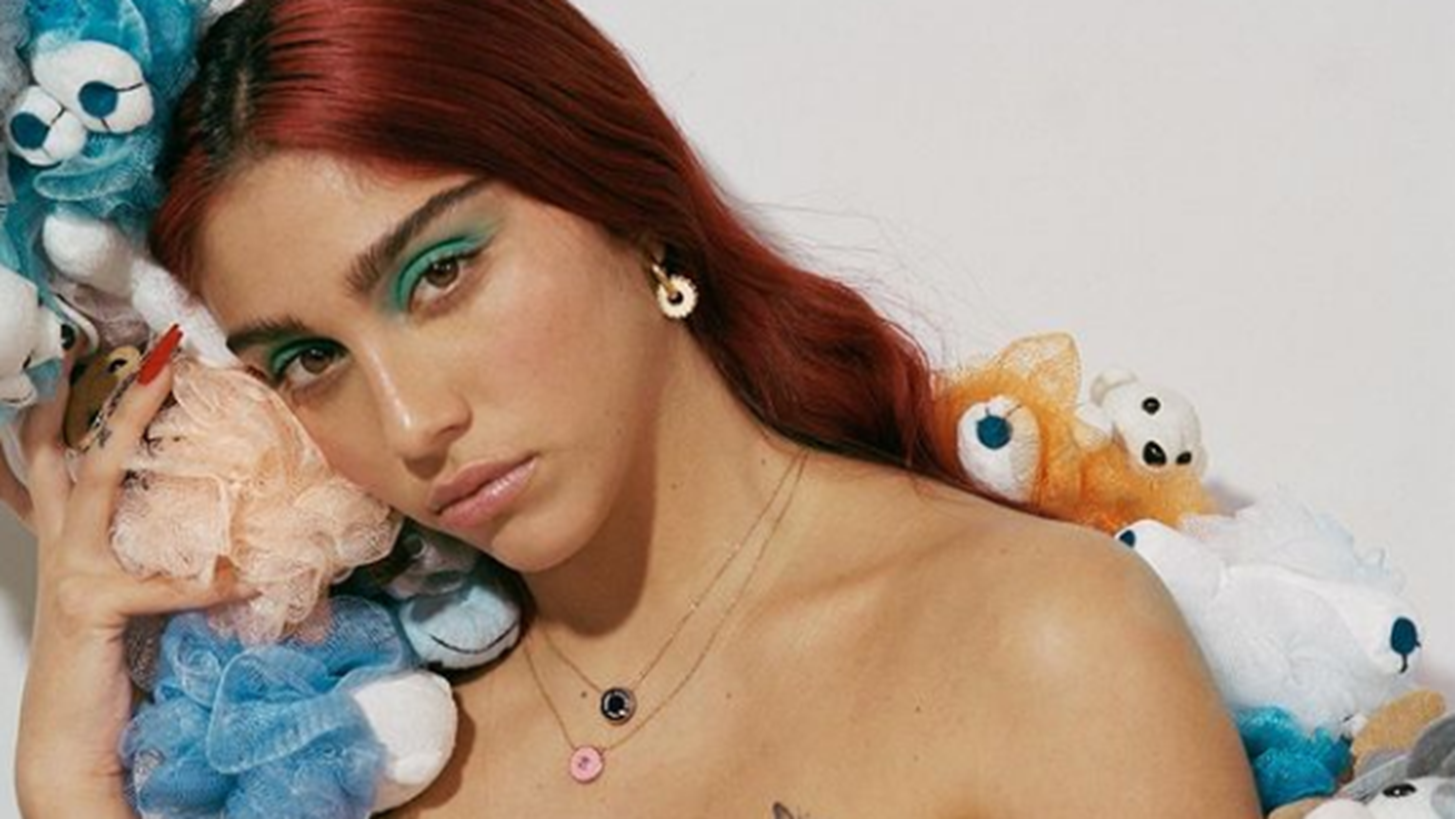 &#x397; Lola Leon &#x3C3;&#x3C4;&#x3B7;&#x3BD; &#x3BA;&#x3B1;&#x3BC;&#x3C0;&#x3AC;&#x3BD;&#x3B9;&#x3B1; Spring 2021 &#x3C4;&#x3BF;&#x3C5; Marc Jacobs