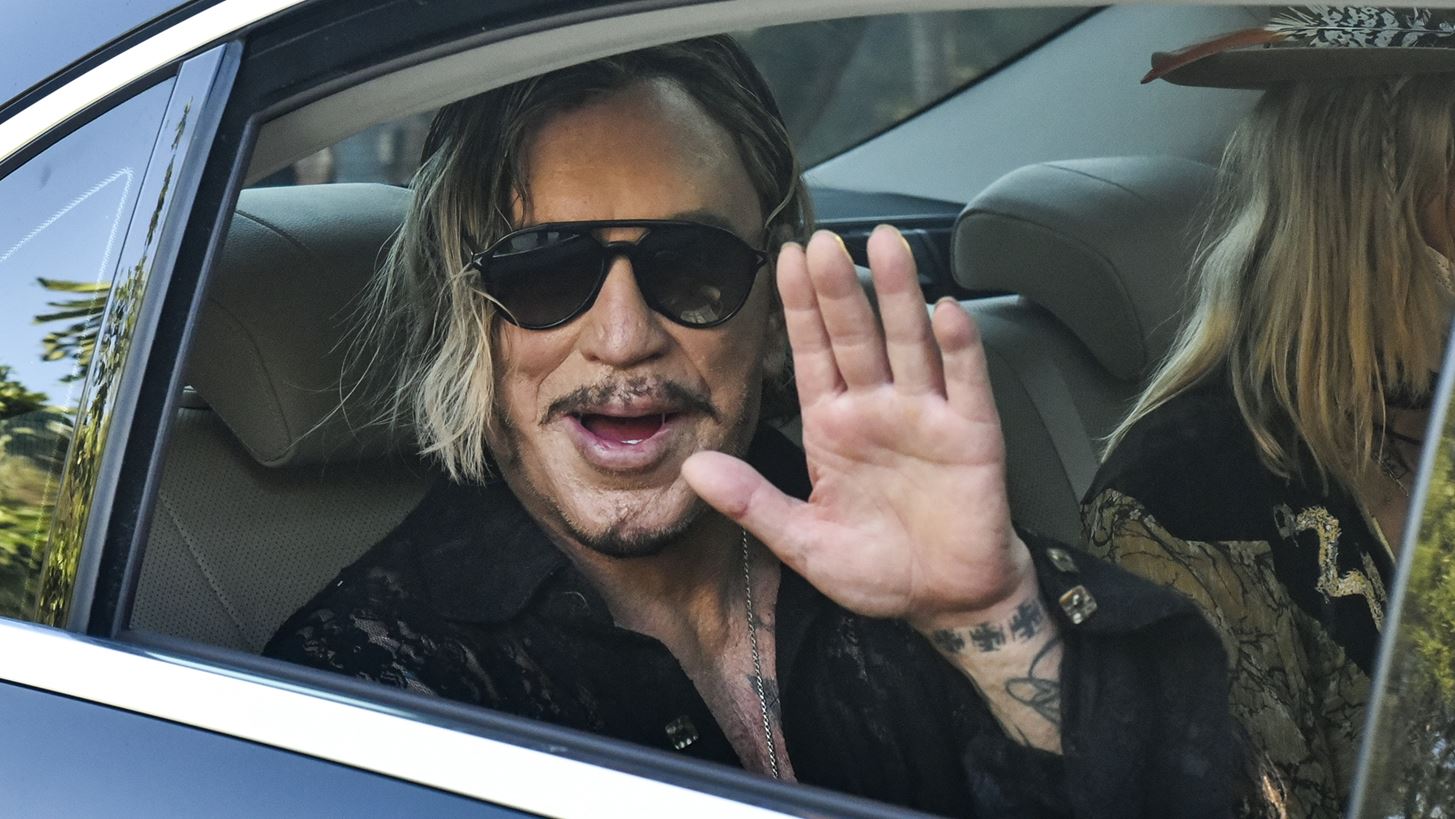 &#x397; &#x3B5;&#x3C0;&#x3B9;&#x3C3;&#x3C4;&#x3C1;&#x3BF;&#x3C6;&#x3AE; &#x3C4;&#x3BF;&#x3C5; Mickey Rourke &#x3C3;&#x3C4;&#x3B7;&#x3BD; &#x3C4;&#x3B7;&#x3BB;&#x3B5;&#x3CC;&#x3C1;&#x3B1;&#x3C3;&#x3B7; &#x3AE;&#x3C4;&#x3B1;&#x3BD; &#x3B7; &#x3B1;&#x3C0;&#x3CC;&#x3BB;&#x3C5;&#x3C4;&#x3B7; &#x3BA;&#x3B1;&#x3C4;&#x3B1;&#x3C3;&#x3C4;&#x3C1;&#x3BF;&#x3C6;&#x3AE;