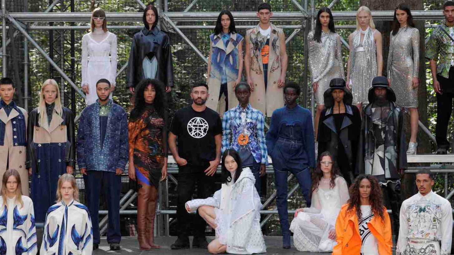 Ο Riccardo Tisci παρουσίασε τη S/S '21 συλλογή του Burberry στην αγγλική εξοχή