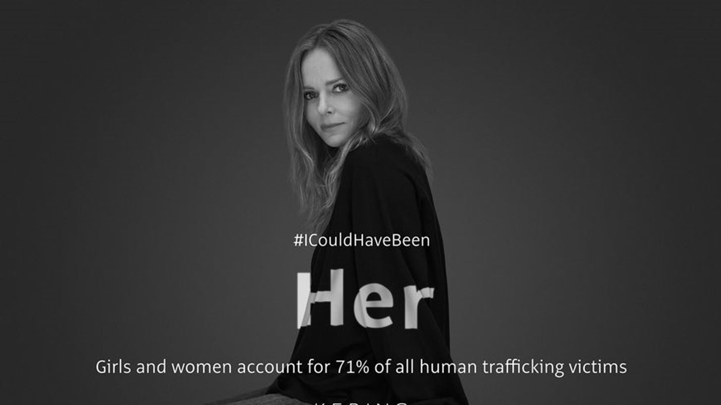 #ICouldHaveBeenHer | &#x394;&#x3B9;&#x3AC;&#x3C3;&#x3B7;&#x3BC;&#x3BF;&#x3B9; designers &#x3C4;&#x3AC;&#x3C3;&#x3C3;&#x3BF;&#x3BD;&#x3C4;&#x3B1;&#x3B9; &#x3BA;&#x3B1;&#x3C4;&#x3AC; &#x3C4;&#x3B7;&#x3C2; &#x3B2;&#x3AF;&#x3B1;&#x3C2; &#x3C4;&#x3C9;&#x3BD; &#x3B3;&#x3C5;&#x3BD;&#x3B1;&#x3B9;&#x3BA;&#x3CE;&#x3BD;