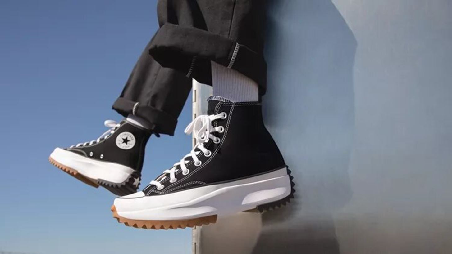 &#x3A4;&#x3C1;&#x3AF;&#x3B1; &#x3B6;&#x3B5;&#x3C5;&#x3B3;&#x3AC;&#x3C1;&#x3B9;&#x3B1; sneakers &#x3C0;&#x3BF;&#x3C5; &#x3B8;&#x3B1; &#x3C6;&#x3BF;&#x3C1;&#x3AC;&#x3C2; &#x3C3;&#x3C5;&#x3BD;&#x3AD;&#x3C7;&#x3B5;&#x3B9;&#x3B1; &#x3B1;&#x3C5;&#x3C4;&#x3AE; &#x3C4;&#x3B7;&#x3BD; &#x3AC;&#x3BD;&#x3BF;&#x3B9;&#x3BE;&#x3B7;