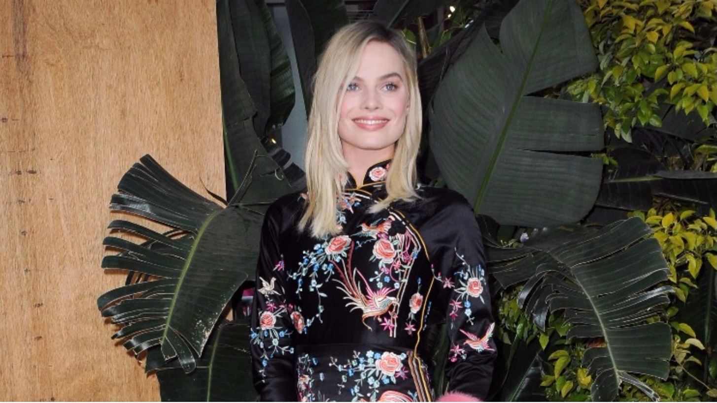 &#x397; Margot Robbie &#x3B1;&#x3C0;&#x3BF;&#x3BA;&#x3B1;&#x3BB;&#x3CD;&#x3C0;&#x3C4;&#x3B5;&#x3B9; &#x3C4;&#x3B9;&#x3C2; &#x3B4;&#x3C5;&#x3C3;&#x3BA;&#x3BF;&#x3BB;&#x3AF;&#x3B5;&#x3C2; &#x3C0;&#x3BF;&#x3C5; &#x3B1;&#x3BD;&#x3C4;&#x3B9;&#x3BC;&#x3B5;&#x3C4;&#x3C9;&#x3C0;&#x3AF;&#x3B6;&#x3B5;&#x3B9; &#x3C9;&#x3C2; &quot;&#x3B4;&#x3B9;&#x3AC;&#x3C3;&#x3B7;&#x3BC;&#x3B7;&quot;