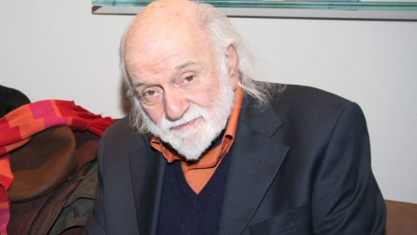 &#x388;&#x3C6;&#x3C5;&#x3B3;&#x3B5; &#x3B1;&#x3C0;&#x3CC; &#x3C4;&#x3B7; &#x3B6;&#x3C9;&#x3AE; &#x3BF; &#x3C3;&#x3C0;&#x3BF;&#x3C5;&#x3B4;&#x3B1;&#x3AF;&#x3BF;&#x3C2; &#x39D;&#x3AC;&#x3BD;&#x3BF;&#x3C2; &#x392;&#x3B1;&#x3BB;&#x3B1;&#x3C9;&#x3C1;&#x3AF;&#x3C4;&#x3B7;&#x3C2;