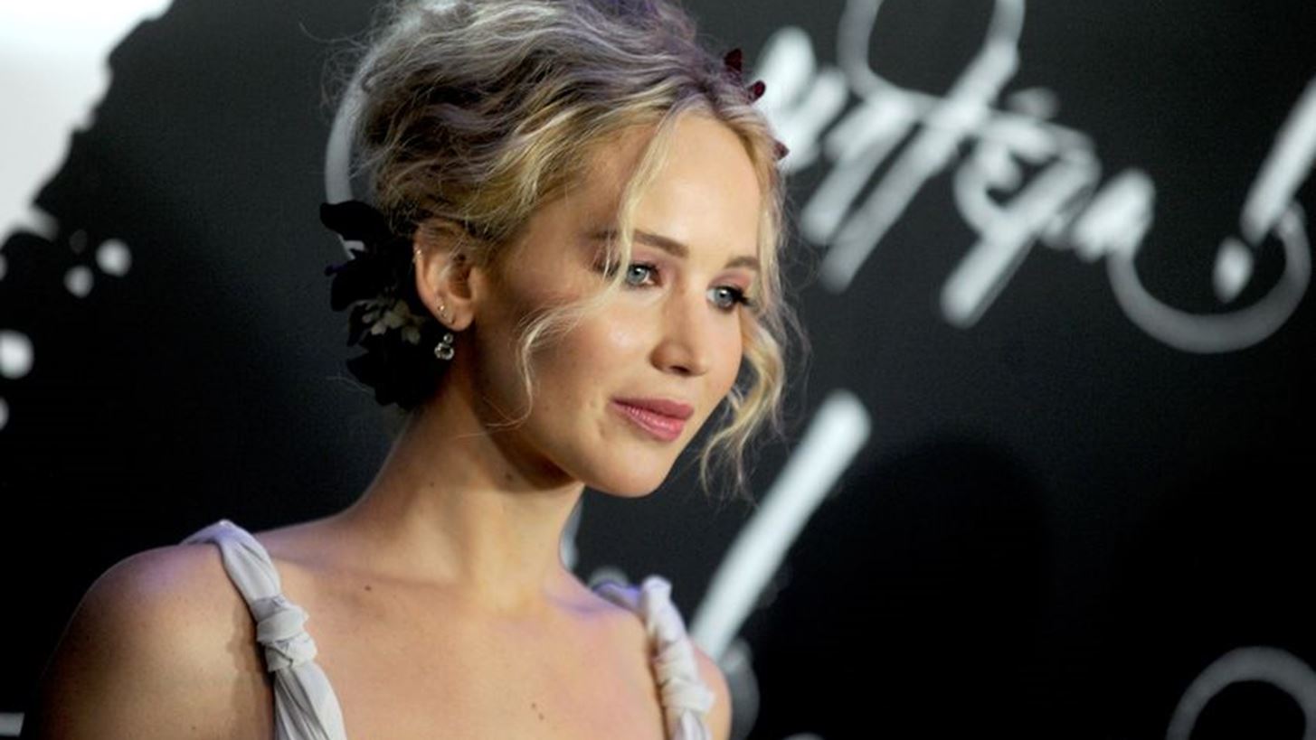 Jennifer Lawrence: &#x3A0;&#x3CE;&#x3C2; &quot;&#x3B4;&#x3B9;&#x3BA;&#x3B1;&#x3B9;&#x3CE;&#x3B8;&#x3B7;&#x3BA;&#x3B5;&quot; &#x3B3;&#x3B9;&#x3B1; &#x3C4;&#x3B7; &#x3B4;&#x3B9;&#x3B1;&#x3C1;&#x3C1;&#x3BF;&#x3AE; &#x3C4;&#x3C9;&#x3BD; &#x3C6;&#x3C9;&#x3C4;&#x3BF;&#x3B3;&#x3C1;&#x3B1;&#x3C6;&#x3B9;&#x3CE;&#x3BD; &#x3C4;&#x3B7;&#x3C2;;
