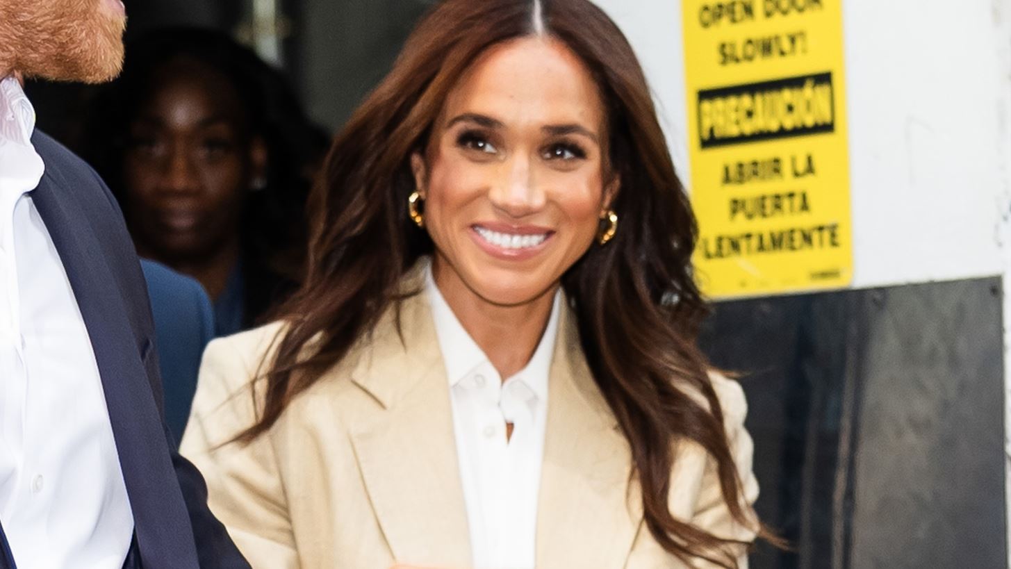H &#x3B1;&#x3C0;&#x3AC;&#x3C4;&#x3B7; &#x3C4;&#x3B7;&#x3C2; Meghan Markle | &#x3A0;&#x3BF;&#x3C5;&#x3BB;&#x3AC;&#x3B5;&#x3B9; &#x3C4;&#x3B9;&#x3C2; &#x3BC;&#x3B1;&#x3C1;&#x3BC;&#x3B5;&#x3BB;&#x3AC;&#x3B4;&#x3B5;&#x3C2; &#x3C4;&#x3B7;&#x3C2; &#x3C9;&#x3C2; &quot;&#x3C3;&#x3C0;&#x3B9;&#x3C4;&#x3B9;&#x3BA;&#x3AD;&#x3C2;&quot; &#x3B1;&#x3BB;&#x3BB;&#x3AC; &#x3C0;&#x3C1;&#x3BF;&#x3AD;&#x3C1;&#x3C7;&#x3BF;&#x3BD;&#x3C4;&#x3B1;&#x3B9; &#x3B1;&#x3C0;&#x3CC; &#x3B5;&#x3C1;&#x3B3;&#x3BF;&#x3C3;&#x3C4;&#x3AC;&#x3C3;&#x3B9;&#x3BF;