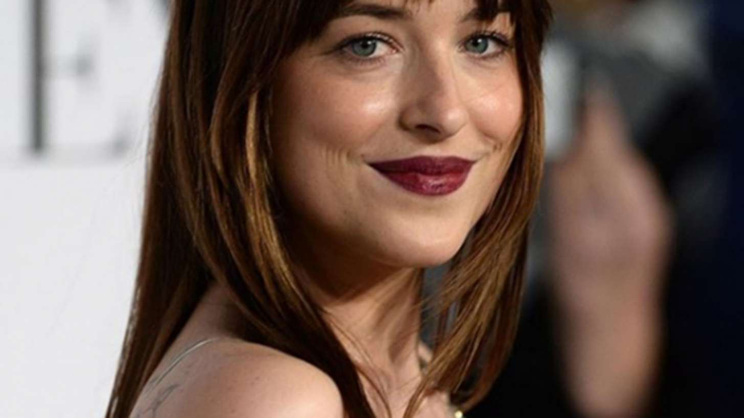 Dakota Johnson | &#x39C;&#x3B1;&#x3B6;&#x3AF; &#x3BC;&#x3B5; &#x3C4;&#x3BF;&#x3BD; Chris Martin &#x3C3;&#x3C4;&#x3BF; &#x399;&#x3C3;&#x3C1;&#x3B1;&#x3AE;&#x3BB;