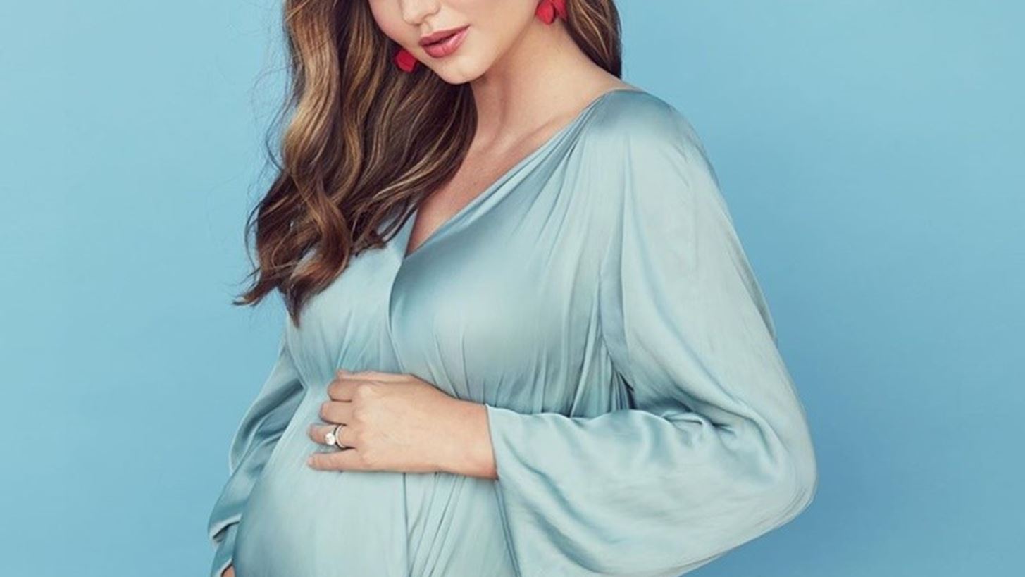 &#x397; Miranda Kerr &#x3AD;&#x3C6;&#x3B5;&#x3C1;&#x3B5; &#x3C3;&#x3C4;&#x3BF;&#x3BD; &#x3BA;&#x3CC;&#x3C3;&#x3BC;&#x3BF; &#x3C4;&#x3BF; &#x3C4;&#x3C1;&#x3AF;&#x3C4;&#x3BF; &#x3C4;&#x3B7;&#x3C2; &#x3C0;&#x3B1;&#x3B9;&#x3B4;&#x3AF;