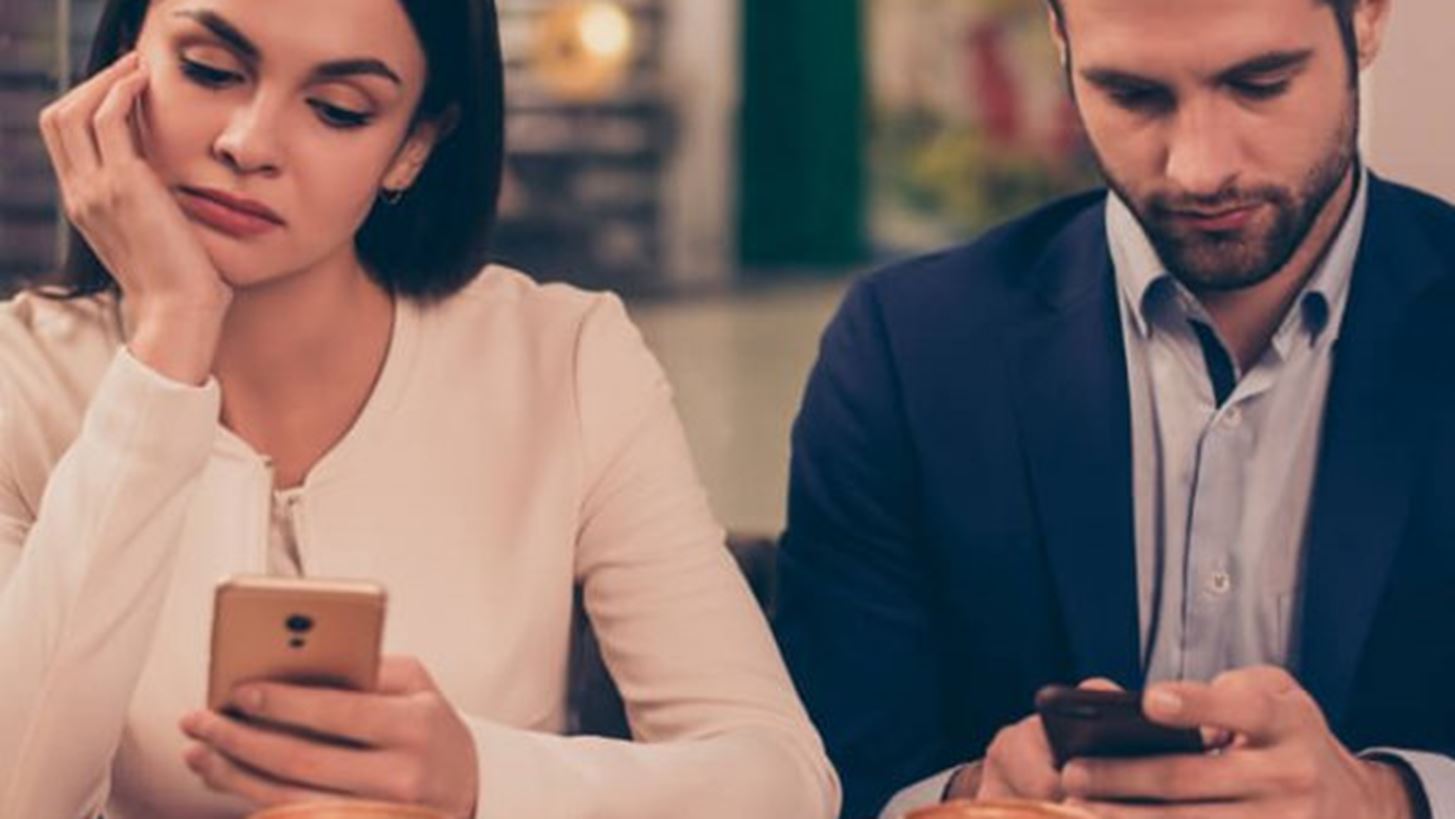 &#x3A0;&#x3B5;&#x3B9;&#x3C1;&#x3AC;&#x3B6;&#x3B5;&#x3B9; &#x3B1;&#x3BD; &#x3AD;&#x3C7;&#x3B5;&#x3B9;&#x3C2; &#x3BB;&#x3BF;&#x3B3;&#x3B1;&#x3C1;&#x3B9;&#x3B1;&#x3C3;&#x3BC;&#x3CC; &#x3C3;&#x3C4;&#x3BF; Tinder &#x3B5;&#x3BD;&#x3CE; &#x3B5;&#x3AF;&#x3C3;&#x3B1;&#x3B9; &#x3C3;&#x3B5; &#x3C3;&#x3C7;&#x3AD;&#x3C3;&#x3B7;;