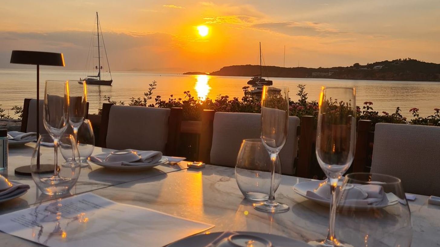 #Tidbits *: &#x39C;&#x3AF;&#x3B1; &#x3B2;&#x3C1;&#x3B1;&#x3B4;&#x3B9;&#x3AC; &#x3BC;&#x3B5; &#x3C4;&#x3BF;&#x3BD; Nobu Matsuhisa
