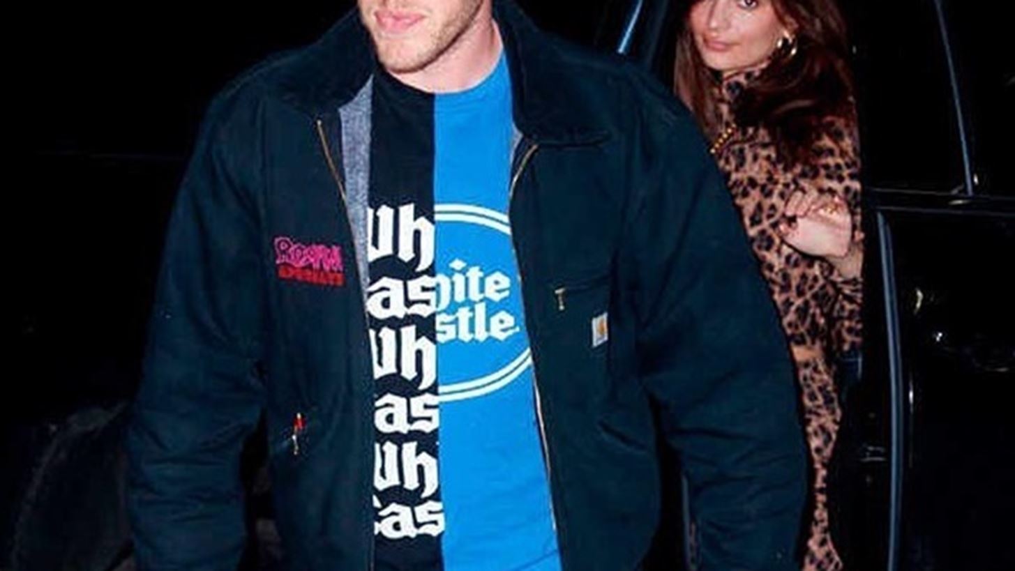 Emily Ratajkowski | &#x397; &#x3C0;&#x3C1;&#x3CE;&#x3C4;&#x3B7; &#x3B5;&#x3BC;&#x3C6;&#x3AC;&#x3BD;&#x3B9;&#x3C3;&#x3B7; &#x3BC;&#x3B5;&#x3C4;&#x3AC; &#x3C4;&#x3BF; &#x3B3;&#x3AC;&#x3BC;&#x3BF; &#x3C4;&#x3B7;&#x3C2;