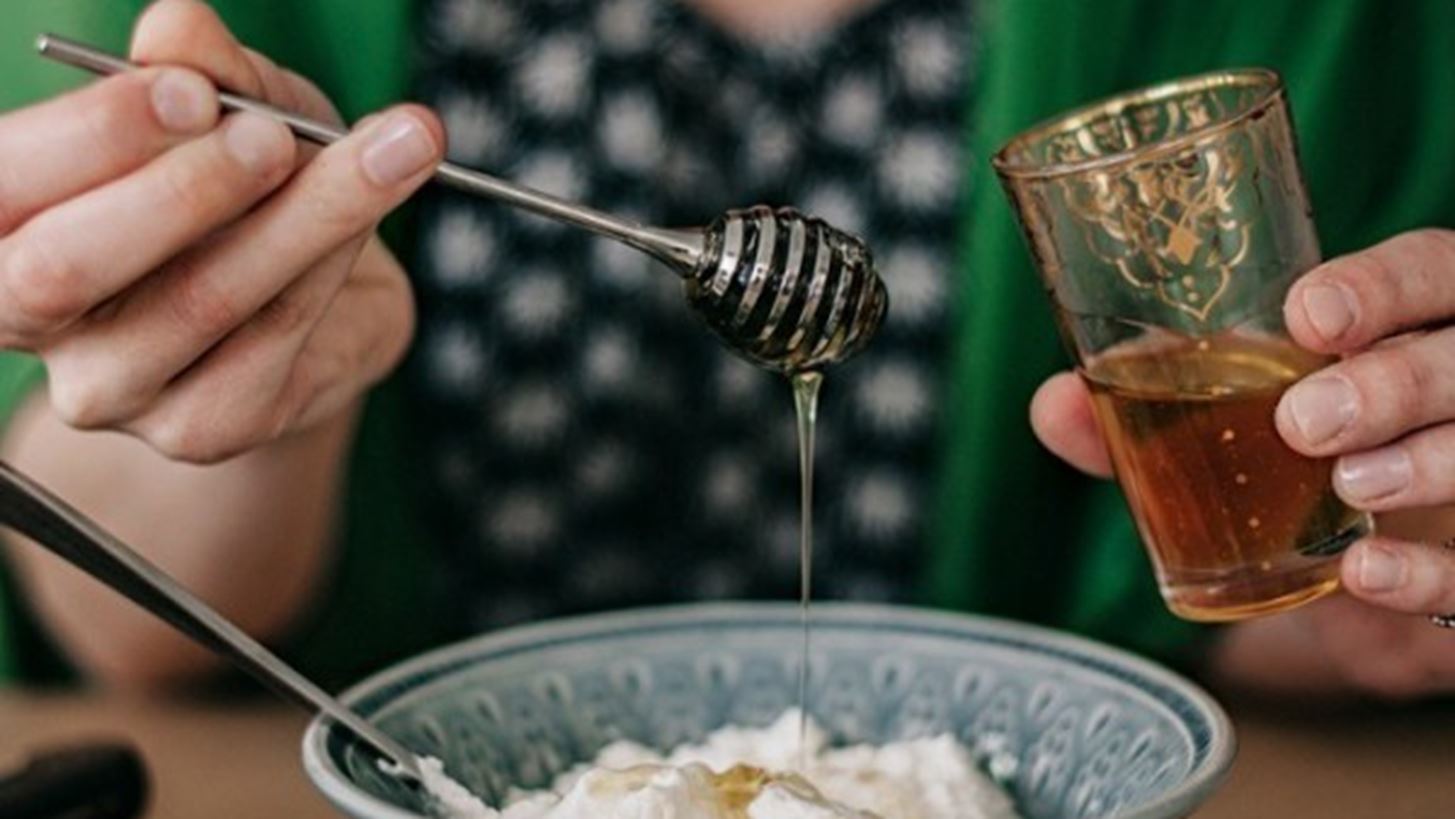 Μήπως το γιαούρτι παχαίνει (αυτό που προτιμάς) και δεν το γνωρίζεις; Τι λέει η διαιτολόγος;