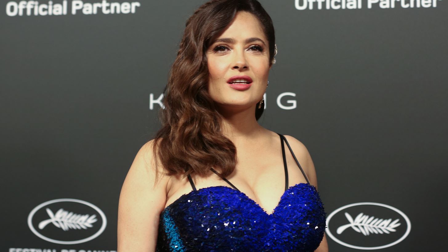 H &#x3B5;&#x3BC;&#x3C6;&#x3AC;&#x3BD;&#x3B9;&#x3C3;&#x3B7; &#x3C4;&#x3B7;&#x3C2; Salma Hayek &#x3BC;&#x3B5; &#x3C6;&#x3CC;&#x3C1;&#x3B5;&#x3BC;&#x3B1; Mary Katrantzou &#x3C3;&#x3C4;&#x3B7;&#x3BD; &#x3C0;&#x3C1;&#x3B5;&#x3BC;&#x3B9;&#x3AD;&#x3C1;&#x3B1; &#x3C4;&#x3BF;&#x3C5; Black Mirror
