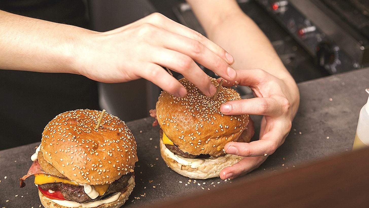 &#x3A0;&#x3CE;&#x3C2; &#x3B8;&#x3B1; &#x3C6;&#x3C4;&#x3B9;&#x3AC;&#x3BE;&#x3B5;&#x3B9;&#x3C2; &#x3C4;&#x3BF; &#x3C0;&#x3B9;&#x3BF; &#x3BD;&#x3CC;&#x3C3;&#x3C4;&#x3B9;&#x3BC;&#x3BF; burger &#x3C4;&#x3B7;&#x3C2; &#x391;&#x3C5;&#x3C3;&#x3C4;&#x3C1;&#x3B1;&#x3BB;&#x3AF;&#x3B1;&#x3C2;