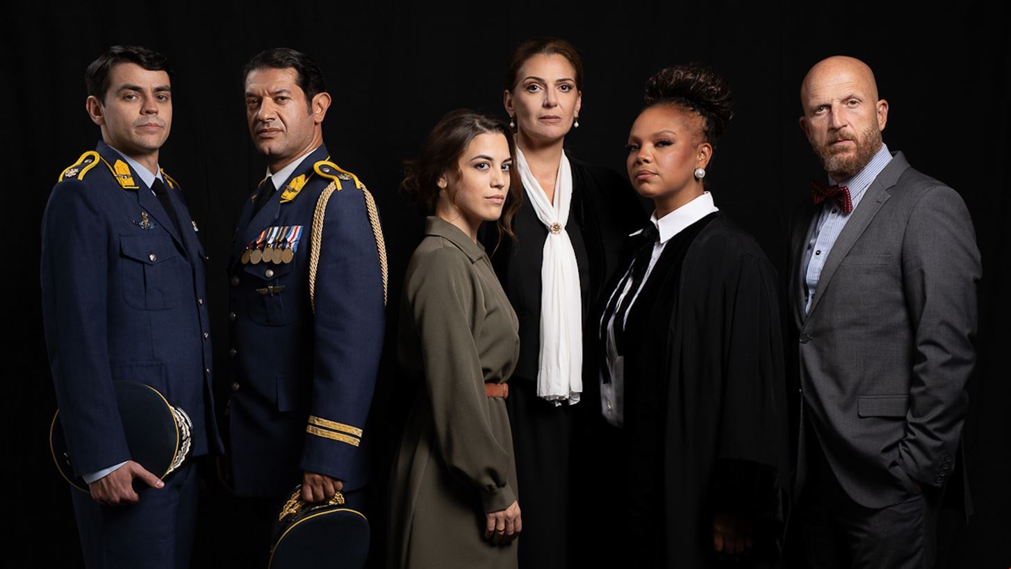 "Terror" και "Βότκα Μολότοφ" | Δυο παραστάσεις που συνεχίζουν και το 2026 μετά τη μεγάλη επιτυχία