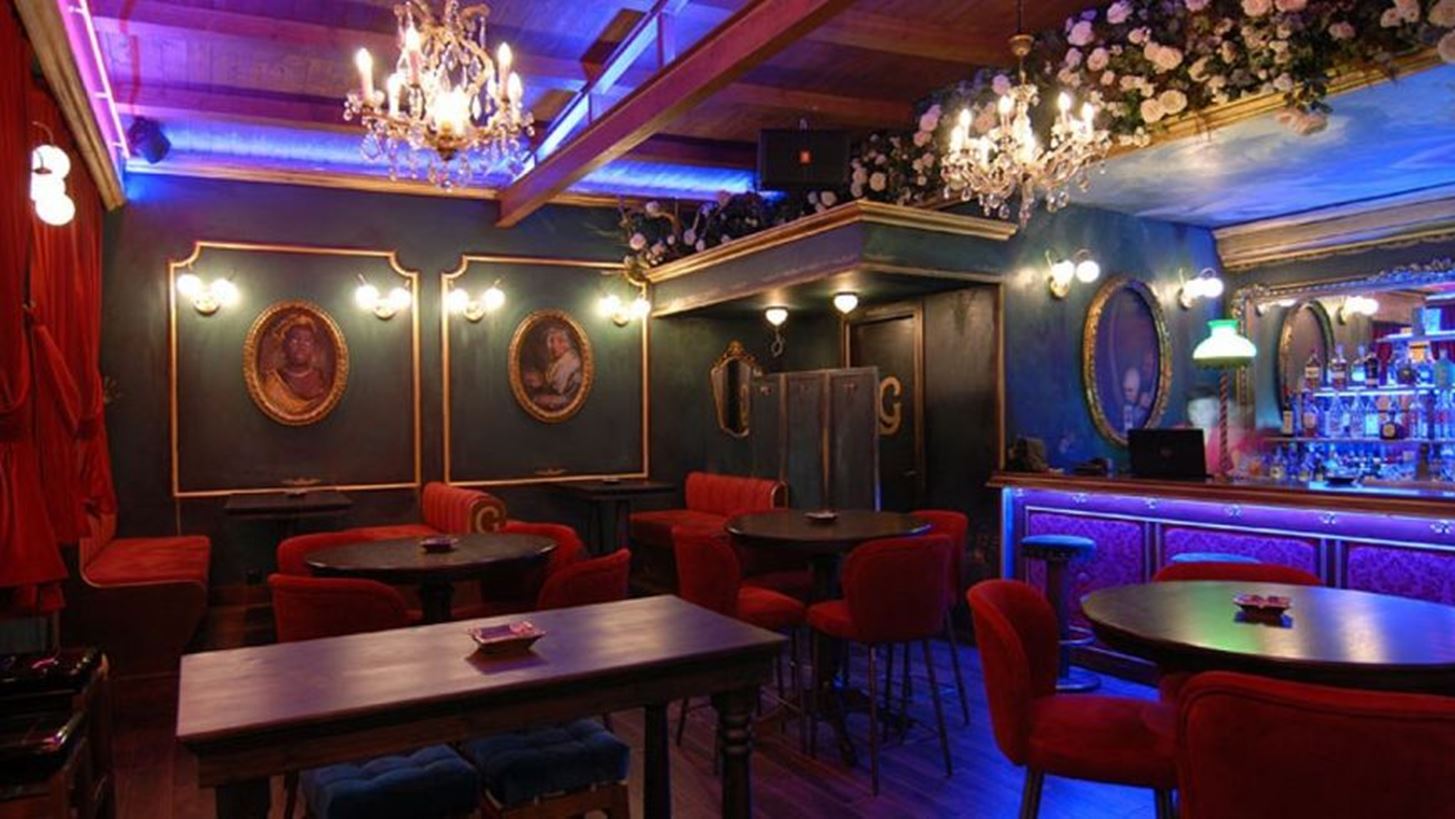 #Tidbits *: Wine Wednesdays