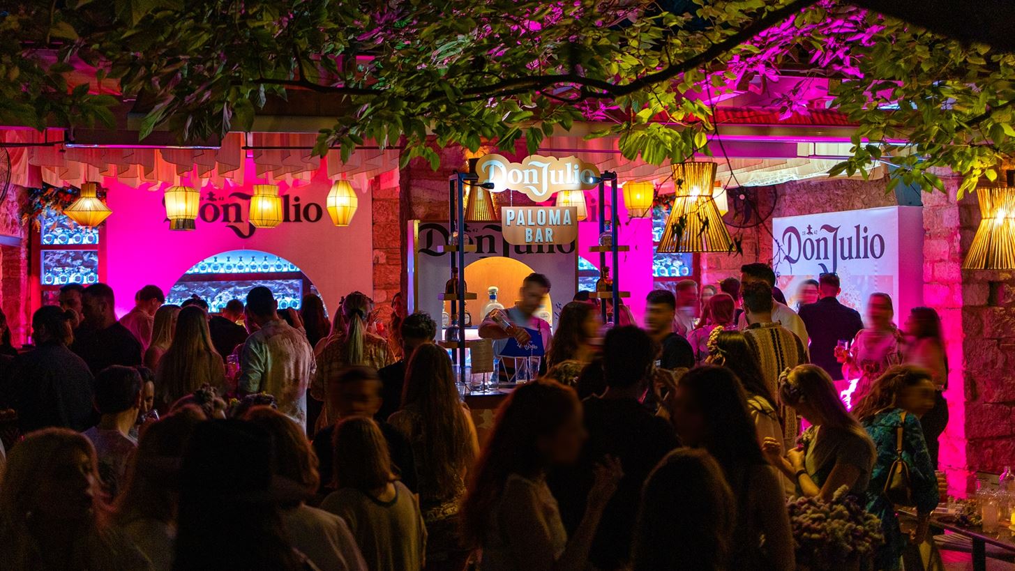 We Paloma | &#x393;&#x3B9;&#x3BF;&#x3C1;&#x3C4;&#x3AC;&#x3C3;&#x3B1;&#x3BC;&#x3B5; &#x3C4;&#x3B7;&#x3BD; &#x3A0;&#x3B1;&#x3B3;&#x3BA;&#x3CC;&#x3C3;&#x3BC;&#x3B9;&#x3B1; &#x3B7;&#x3BC;&#x3AD;&#x3C1;&#x3B1; Paloma &#x3BC;&#x3B5; &#x3C4;&#x3B7; Don Julio Tequila &#x3C3;&#x3B5; &#x3AD;&#x3BD;&#x3B1; exclusive party