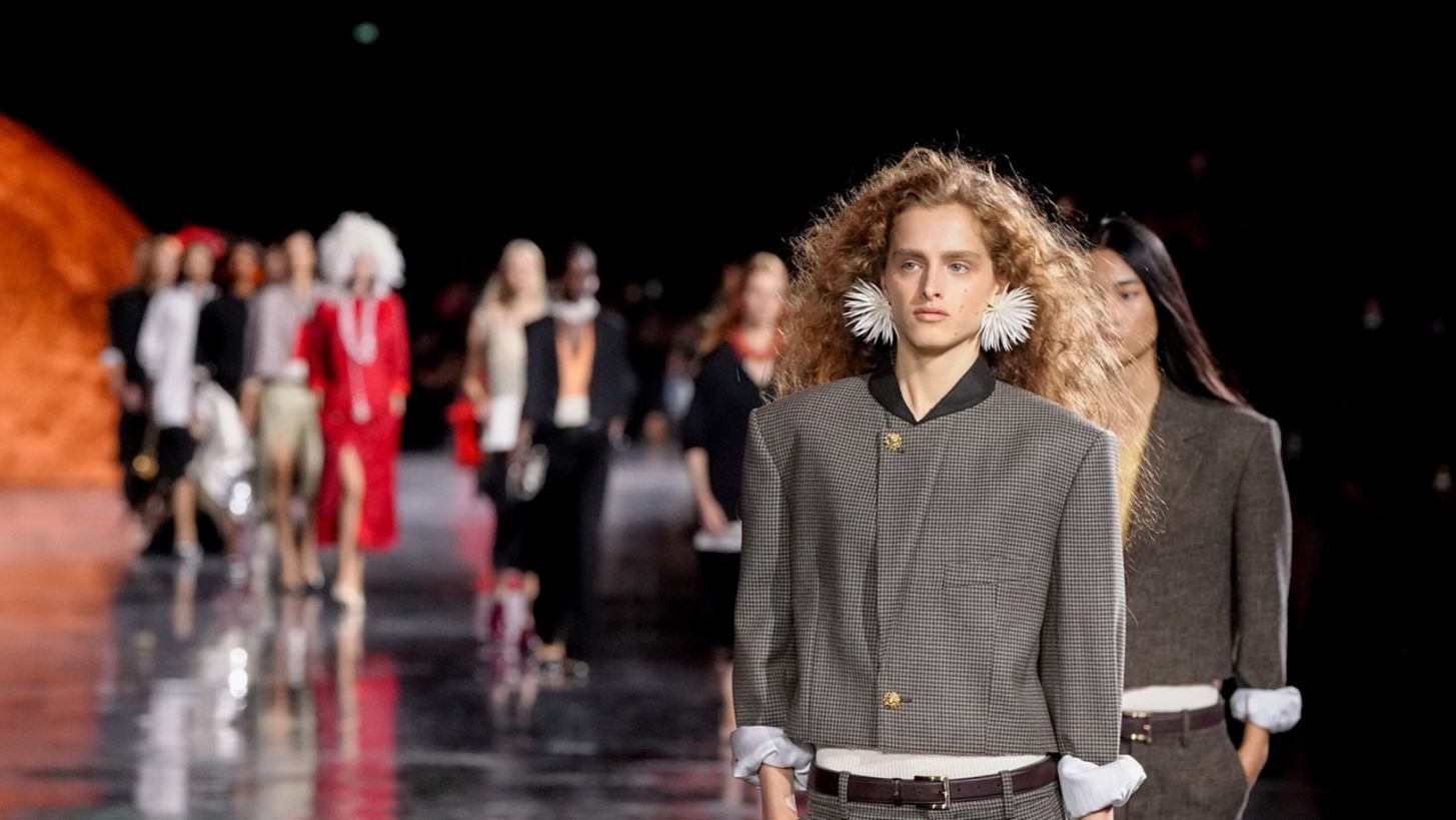 25 &#x3B3;&#x3B5;&#x3BD;&#x3BF;&#x3BD;&#x3CC;&#x3C4;&#x3B1; &#x3B1;&#x3C0;&#x3CC; &#x3C4;&#x3BF;&#x3BD; &#x3BA;&#x3CC;&#x3C3;&#x3BC;&#x3BF; &#x3C4;&#x3B7;&#x3C2; &#x3BC;&#x3CC;&#x3B4;&#x3B1;&#x3C2; &#x3C0;&#x3BF;&#x3C5; &#x3AD;&#x3B3;&#x3B9;&#x3BD;&#x3B1;&#x3BD; viral &#x3C4;&#x3BF; 2025