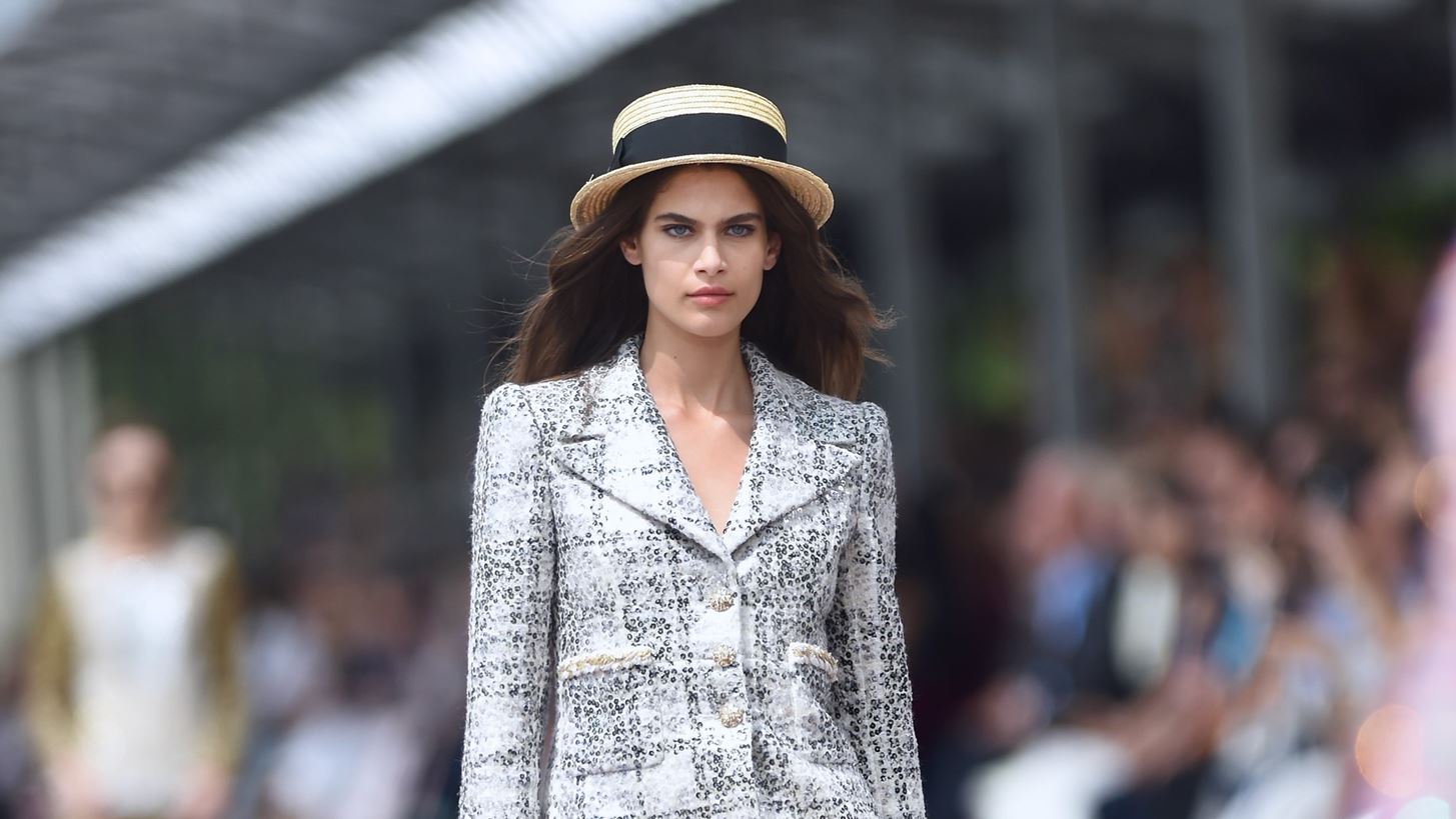 Paris Haute Couture Week &#x27;23 | &#x38C;&#x3BB;&#x3B1; &#x3C4;&#x3B1; beauty highlights &#x3C0;&#x3BF;&#x3C5; &#x3BE;&#x3B5;&#x3C7;&#x3C9;&#x3C1;&#x3AF;&#x3C3;&#x3B1;&#x3BC;&#x3B5;