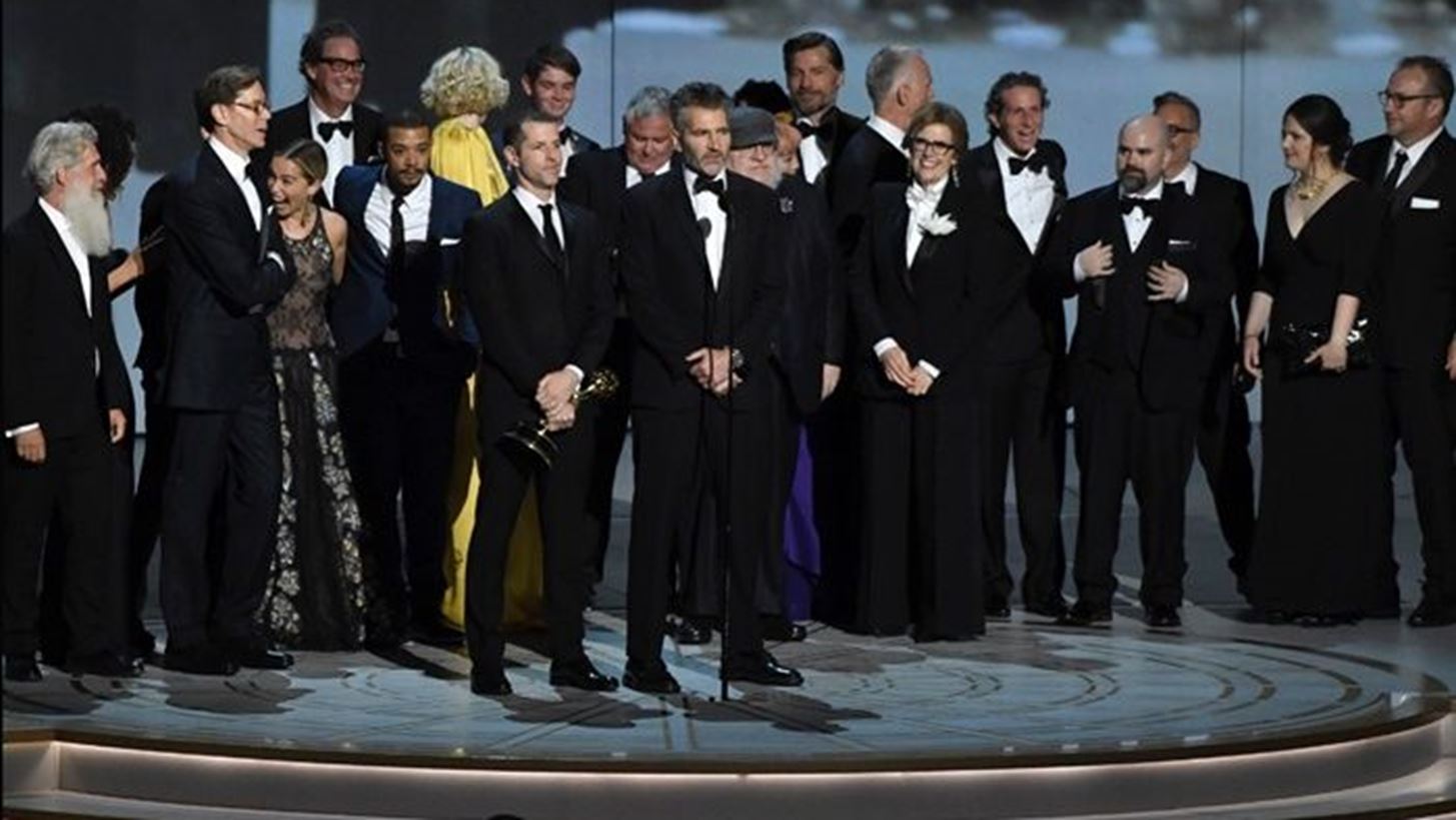 &#x392;&#x3C1;&#x3B1;&#x3B2;&#x3B5;&#x3AF;&#x3B1; Emmy 2018: &#x39F;&#x3B9; &#x3BC;&#x3B5;&#x3B3;&#x3AC;&#x3BB;&#x3BF;&#x3B9; &#x3BD;&#x3B9;&#x3BA;&#x3B7;&#x3C4;&#x3AD;&#x3C2; &#x3C4;&#x3B7;&#x3C2; 70&#x3B7;&#x3C2; &#x3B1;&#x3C0;&#x3BF;&#x3BD;&#x3BF;&#x3BC;&#x3AE;&#x3C2;