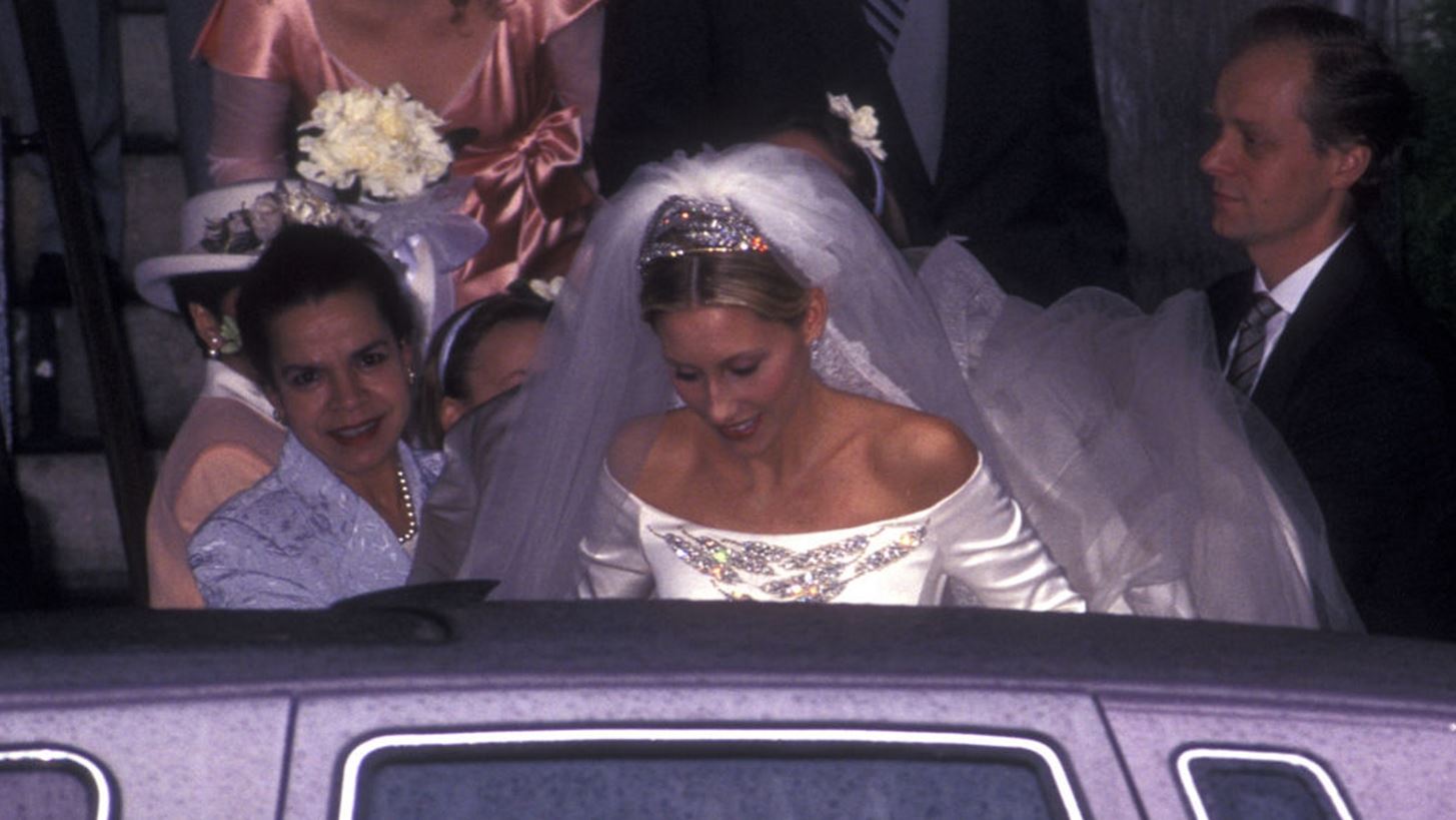 Marie Chantal | &#x3A3;&#x3C0;&#x3AC;&#x3BD;&#x3B9;&#x3B1; &#x3C6;&#x3C9;&#x3C4;&#x3BF;&#x3B3;&#x3C1;&#x3B1;&#x3C6;&#x3AF;&#x3B1; &#x3B1;&#x3C0;&#x3CC; &#x3C4;&#x3BF;&#x3BD; high society &#x3B3;&#x3AC;&#x3BC;&#x3BF; &#x3C4;&#x3B7;&#x3C2; &#x3B1;&#x3B4;&#x3B5;&#x3BB;&#x3C6;&#x3AE;&#x3C2; &#x3C4;&#x3B7;&#x3C2; Alexandra Miller