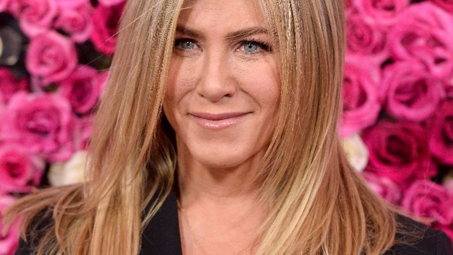 H Jennifer Aniston &#x3B1;&#x3C0;&#x3BF;&#x3BA;&#x3B1;&#x3BB;&#x3CD;&#x3C0;&#x3C4;&#x3B5;&#x3B9; &#x3CC;&#x3C4;&#x3B9; &#x3B8;&#x3AD;&#x3BB;&#x3B5;&#x3B9; &#x3BD;&#x3B1; &#x3B1;&#x3BD;&#x3BF;&#x3AF;&#x3BE;&#x3B5;&#x3B9; &#x3AD;&#x3BD;&#x3B1; &#x3BA;&#x3AD;&#x3BD;&#x3C4;&#x3C1;&#x3BF; &#x3B5;&#x3C5;&#x3B5;&#x3BE;&#x3AF;&#x3B1;&#x3C2; &#x3BC;&#x3B5;&#x3BB;&#x3BB;&#x3BF;&#x3BD;&#x3C4;&#x3B9;&#x3BA;&#x3AC;