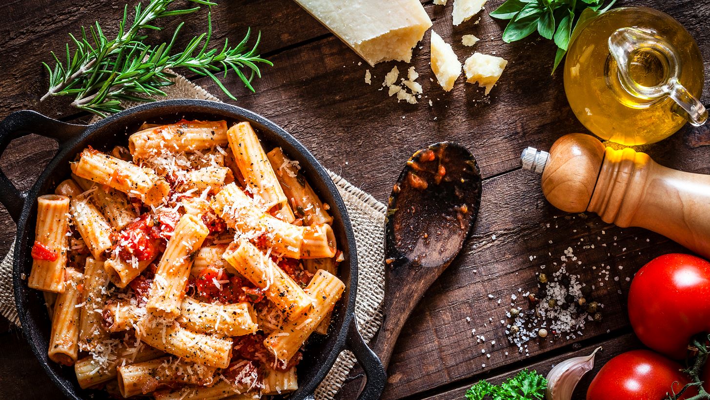 Υδατάνθρακες ή αλάτι: Ποιο προκαλεί μεγαλύτερη κατακράτηση υγρών στο σώμα μας;