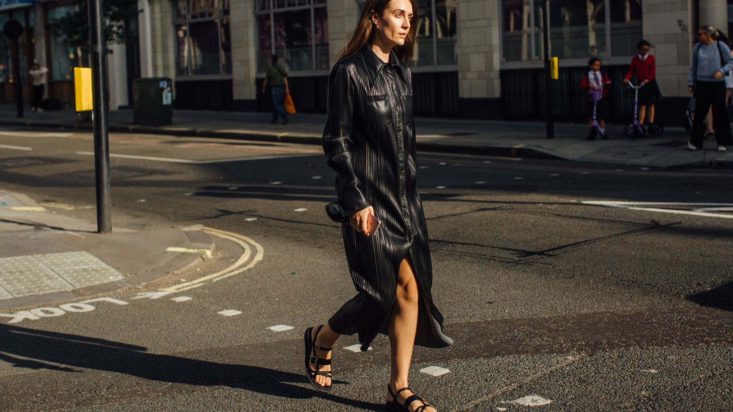 London Fashion Week: 25 &#x3C6;&#x3C9;&#x3C4;&#x3BF;&#x3B3;&#x3C1;&#x3B1;&#x3C6;&#x3AF;&#x3B5;&#x3C2; &#x3B1;&#x3C0;&#x3CC; &#x3C4;&#x3BF; street style &#x3C4;&#x3BF;&#x3C5; &#x39B;&#x3BF;&#x3BD;&#x3B4;&#x3AF;&#x3BD;&#x3BF;&#x3C5;