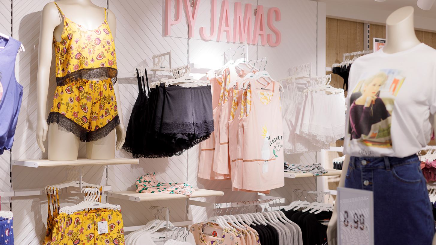 To &#x3BD;&#x3AD;&#x3BF; &#x3BA;&#x3B1;&#x3C4;&#x3AC;&#x3C3;&#x3C4;&#x3B7;&#x3BC;&#x3B1; Tezenis &#x3C3;&#x3C4;&#x3B7; &#x398;&#x3B5;&#x3C3;&#x3C3;&#x3B1;&#x3BB;&#x3BF;&#x3BD;&#x3AF;&#x3BA;&#x3B7;