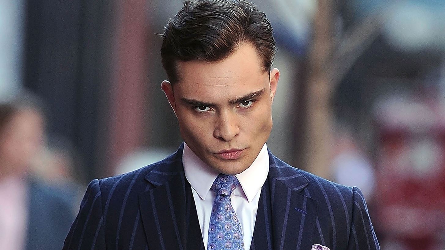 Ed Wedstick | O &quot;&#x3BA;&#x3B1;&#x3BA;&#x3CC;&#x3C2;&quot; Chuck Bass &#x3C4;&#x3BF;&#x3C5; Gossip Girl &#x3B5;&#x3AF;&#x3BD;&#x3B1;&#x3B9; &#x3AD;&#x3BD;&#x3B1;&#x3C2; &#x3C0;&#x3BF;&#x3BB;&#x3CD; &#x3C4;&#x3C1;&#x3C5;&#x3C6;&#x3B5;&#x3C1;&#x3CC;&#x3C2; &#x3C3;&#x3CD;&#x3B6;&#x3C5;&#x3B3;&#x3BF;&#x3C2;