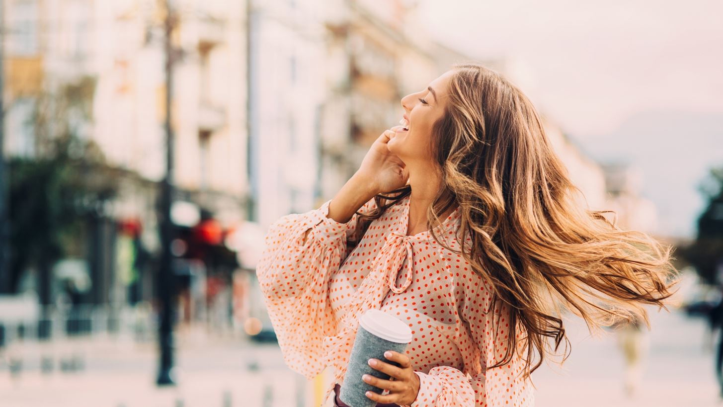 &#x397; Zara &#x3BC;&#x3C0;&#x3B1;&#x3AF;&#x3BD;&#x3B5;&#x3B9; &#x3B4;&#x3C5;&#x3BD;&#x3B1;&#x3BC;&#x3B9;&#x3BA;&#x3AC; &#x3C3;&#x3C4;&#x3BF; haircare &#x3BC;&#x3B5; &#x3C4;&#x3B7; &#x3BD;&#x3AD;&#x3B1; &#x3C3;&#x3B5;&#x3B9;&#x3C1;&#x3AC; &#x3C0;&#x3B5;&#x3C1;&#x3B9;&#x3C0;&#x3BF;&#x3AF;&#x3B7;&#x3C3;&#x3B7;&#x3C2; &#x3BC;&#x3B1;&#x3BB;&#x3BB;&#x3B9;&#x3CE;&#x3BD;