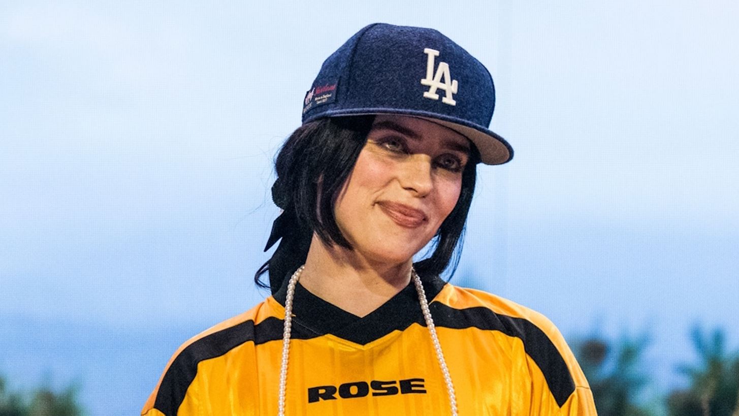 &#x397; Billie Eilish &#x3B5;&#x3C0;&#x3B9;&#x3B2;&#x3B5;&#x3B2;&#x3B1;&#x3B9;&#x3CE;&#x3BD;&#x3B5;&#x3B9; &#x3C4;&#x3BF; &#x3B5;&#x3B9;&#x3B4;&#x3CD;&#x3BB;&#x3BB;&#x3B9;&#x3BF; &#x3BC;&#x3B5; &#x3C4;&#x3BF;&#x3BD; &#x3BD;&#x3AD;&#x3BF; (&#x3B4;&#x3B9;&#x3AC;&#x3C3;&#x3B7;&#x3BC;&#x3BF;) &#x3C3;&#x3CD;&#x3BD;&#x3C4;&#x3C1;&#x3BF;&#x3C6;&#x3BF;