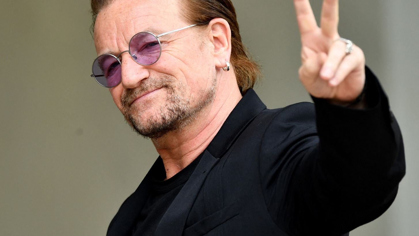 &#x39F; Bono &#x3BA;&#x3B1;&#x3B9; &#x3BF; Edge &#x3C4;&#x3C9;&#x3BD; U2 &#x3AD;&#x3B4;&#x3C9;&#x3C3;&#x3B1;&#x3BD; &#x3C3;&#x3C5;&#x3BD;&#x3B1;&#x3C5;&#x3BB;&#x3AF;&#x3B1; &#x3C3;&#x3B5; &#x3C3;&#x3C4;&#x3B1;&#x3B8;&#x3BC;&#x3CC; &#x3C4;&#x3BF;&#x3C5; &#x3BC;&#x3B5;&#x3C4;&#x3C1;&#x3CC; &#x3C3;&#x3C4;&#x3B7;&#x3BD; &#x39F;&#x3C5;&#x3BA;&#x3C1;&#x3B1;&#x3BD;&#x3AF;&#x3B1;