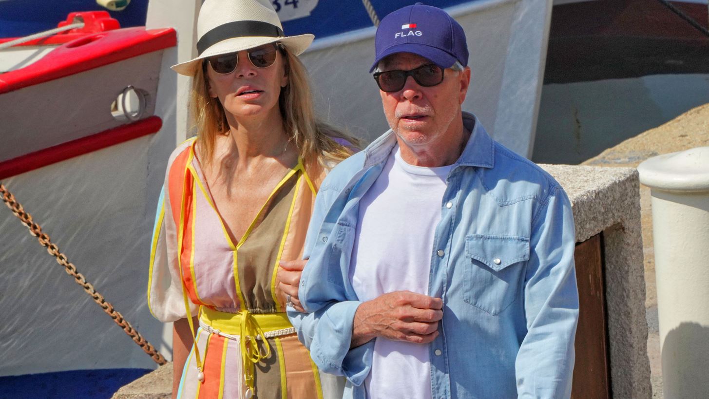 Tommy Hilfiger | &#x3A3;&#x3C4;&#x3B7; &#x39C;&#x3CD;&#x3BA;&#x3BF;&#x3BD;&#x3BF; &#x3B3;&#x3B9;&#x3B1; &#x3B4;&#x3B9;&#x3B1;&#x3BA;&#x3BF;&#x3C0;&#x3AD;&#x3C2; &#x3BC;&#x3B5; &#x3C4;&#x3B7;&#x3BD; &#x3C3;&#x3CD;&#x3B6;&#x3C5;&#x3B3;&#x3CC; &#x3C4;&#x3BF;&#x3C5;, Dee Ocleppo