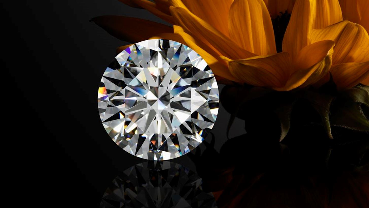 The Queen of Kalahari: &#x388;&#x3BD;&#x3B1; &#x3C3;&#x3C0;&#x3AC;&#x3BD;&#x3B9;&#x3BF; &#x3B4;&#x3B9;&#x3B1;&#x3BC;&#x3AC;&#x3BD;&#x3C4;&#x3B9; &#x3B5;&#x3BC;&#x3C0;&#x3BD;&#x3AD;&#x3B5;&#x3B9; &#x3C4;&#x3B7;&#x3BD; &#x3C0;&#x3BF;&#x3BB;&#x3C5;&#x3C4;&#x3B9;&#x3BC;&#x3CC;&#x3C4;&#x3B5;&#x3C1;&#x3B7; &#x3C3;&#x3C5;&#x3BB;&#x3BB;&#x3BF;&#x3B3;&#x3AE; &#x3C3;&#x3C4;&#x3B7;&#x3BD; &#x3B9;&#x3C3;&#x3C4;&#x3BF;&#x3C1;&#x3AF;&#x3B1; &#x3C4;&#x3B7;&#x3C2; Chopard