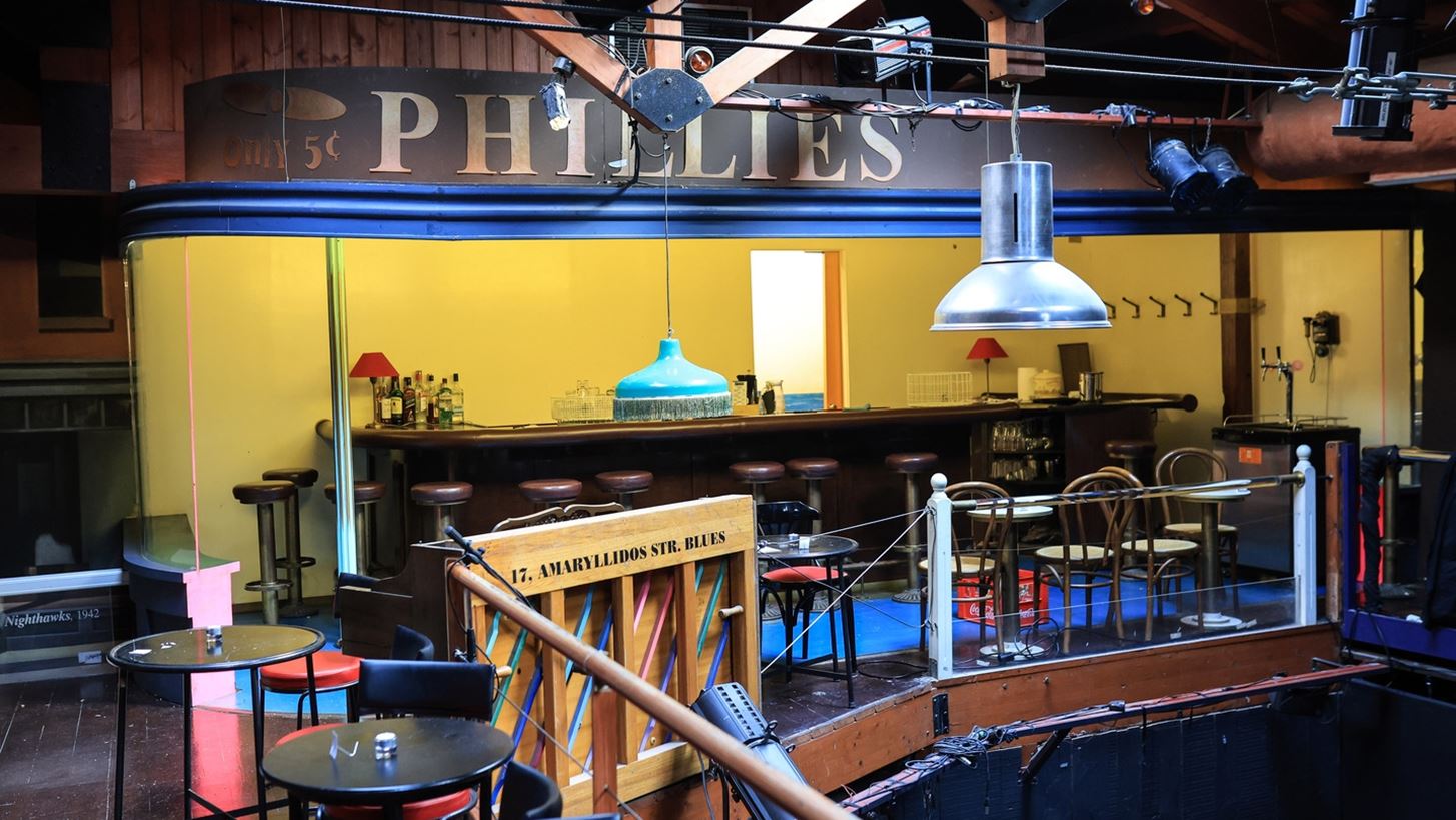 &#x3A4;&#x3BF; &quot;&#x3A0;&#x3B1;&#x3C4;&#x3AC;&#x3C1;&#x3B9;&quot; &#x3C4;&#x3BF;&#x3C5; &#x3B8;&#x3B5;&#x3AC;&#x3C4;&#x3C1;&#x3BF;&#x3C5; &#x39C;&#x3B5;&#x3C4;&#x3B1;&#x3BE;&#x3BF;&#x3C5;&#x3C1;&#x3B3;&#x3B5;&#x3AF;&#x3BF; &#x3B5;&#x3C0;&#x3B9;&#x3C3;&#x3C4;&#x3C1;&#x3AD;&#x3C6;&#x3B5;&#x3B9;