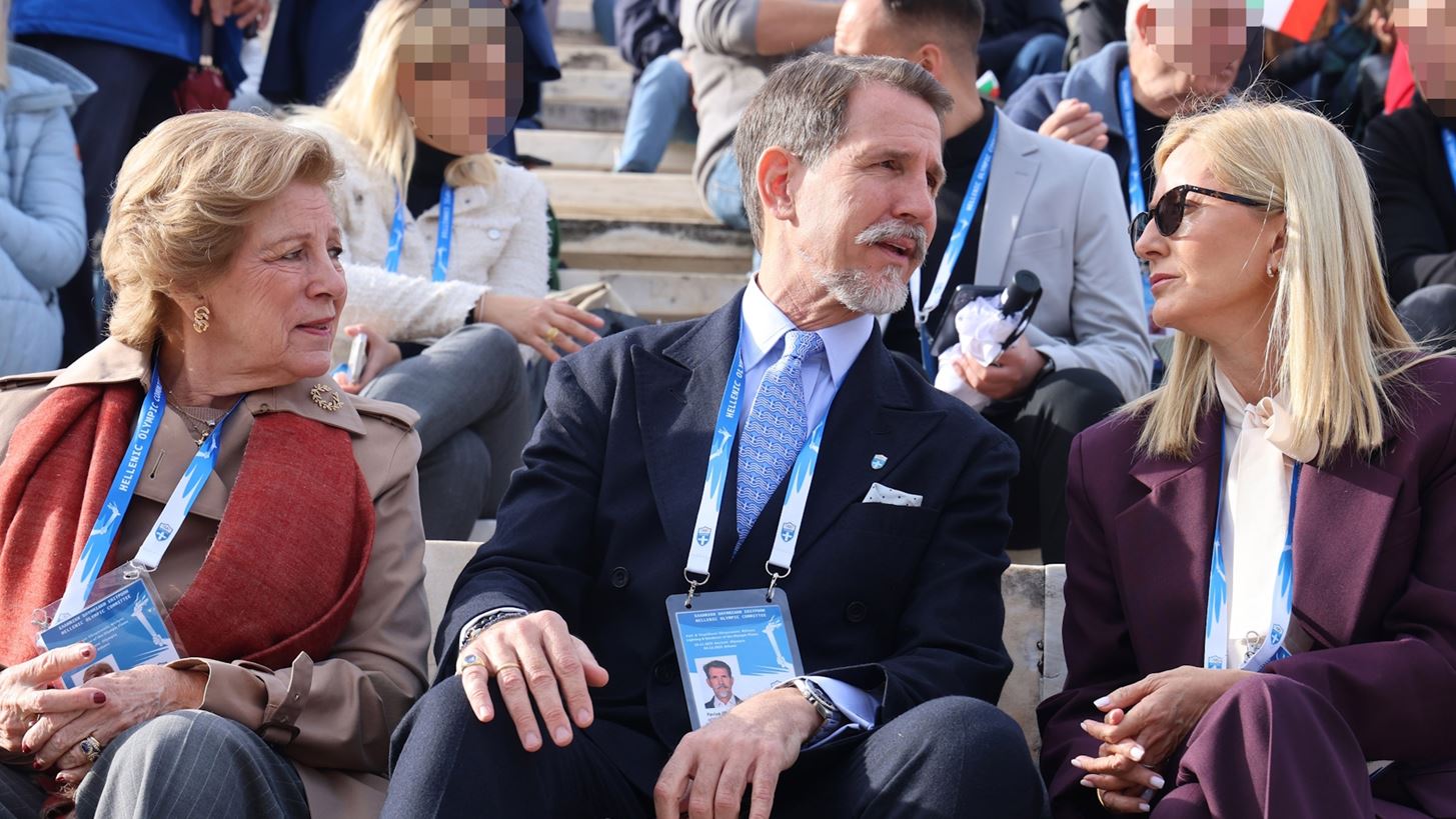 &#x39F; &#x3A0;&#x3B1;&#x3CD;&#x3BB;&#x3BF;&#x3C2; &#x39D;&#x3C4;&#x3B5; &#x393;&#x3BA;&#x3C1;&#x3B5;&#x3C2; &#x3B1;&#x3BD;&#x3AC;&#x3BC;&#x3B5;&#x3C3;&#x3B1; &#x3C3;&#x3C4;&#x3B7;&#x3BD; &#x386;&#x3BD;&#x3BD;&#x3B1; &#x39C;&#x3B1;&#x3C1;&#x3AF;&#x3B1; &#x3BA;&#x3B1;&#x3B9; &#x3C4;&#x3B7; Marie Chantal &#x3C3;&#x3C4;&#x3BF; &#x39A;&#x3B1;&#x3BB;&#x3BB;&#x3B9;&#x3BC;&#x3AC;&#x3C1;&#x3BC;&#x3B1;&#x3C1;&#x3BF;