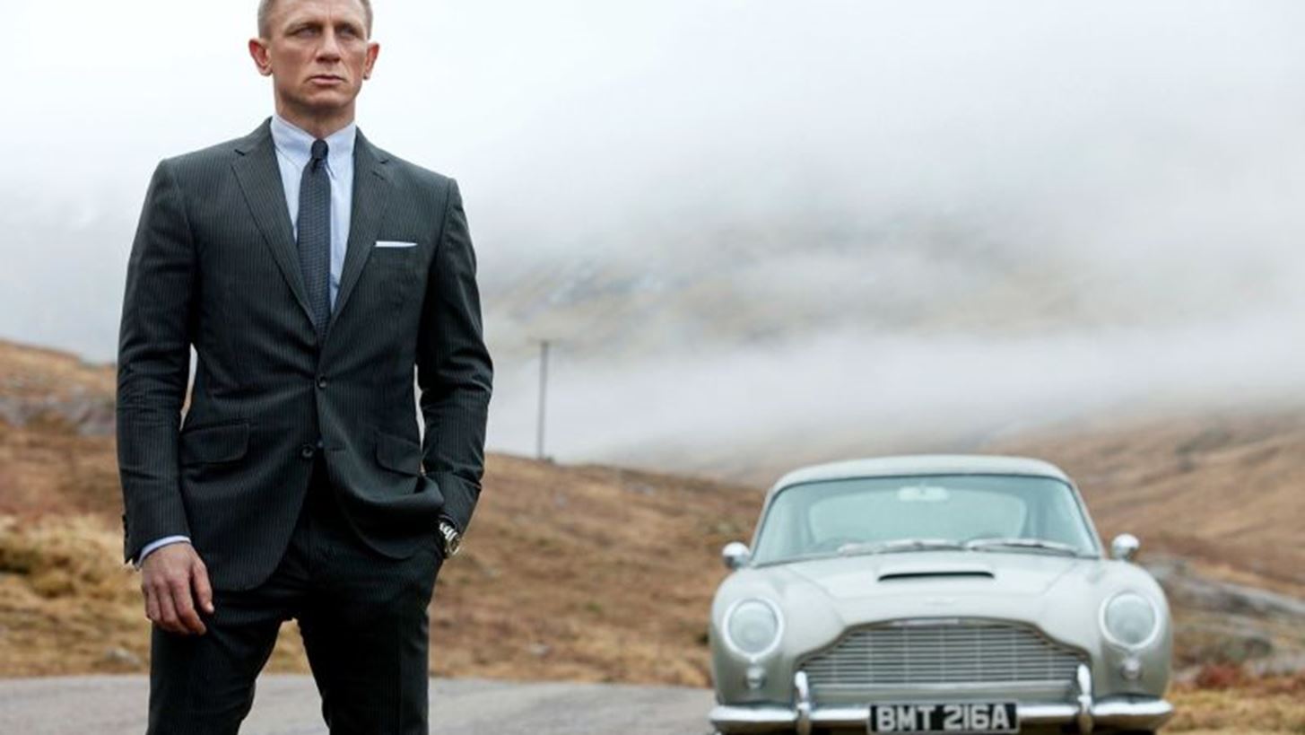 &#x394;&#x3B5;&#x3BD; &#x3B8;&#x3B1; &#x3B4;&#x3BF;&#x3CD;&#x3BC;&#x3B5; &#x3C0;&#x3BF;&#x3C4;&#x3AD; &#x3B3;&#x3C5;&#x3BD;&#x3B1;&#x3AF;&#x3BA;&#x3B1; &#x3C3;&#x3C4;&#x3BF;&#x3BD; &#x3C1;&#x3CC;&#x3BB;&#x3BF; &#x3C4;&#x3BF;&#x3C5; James Bond