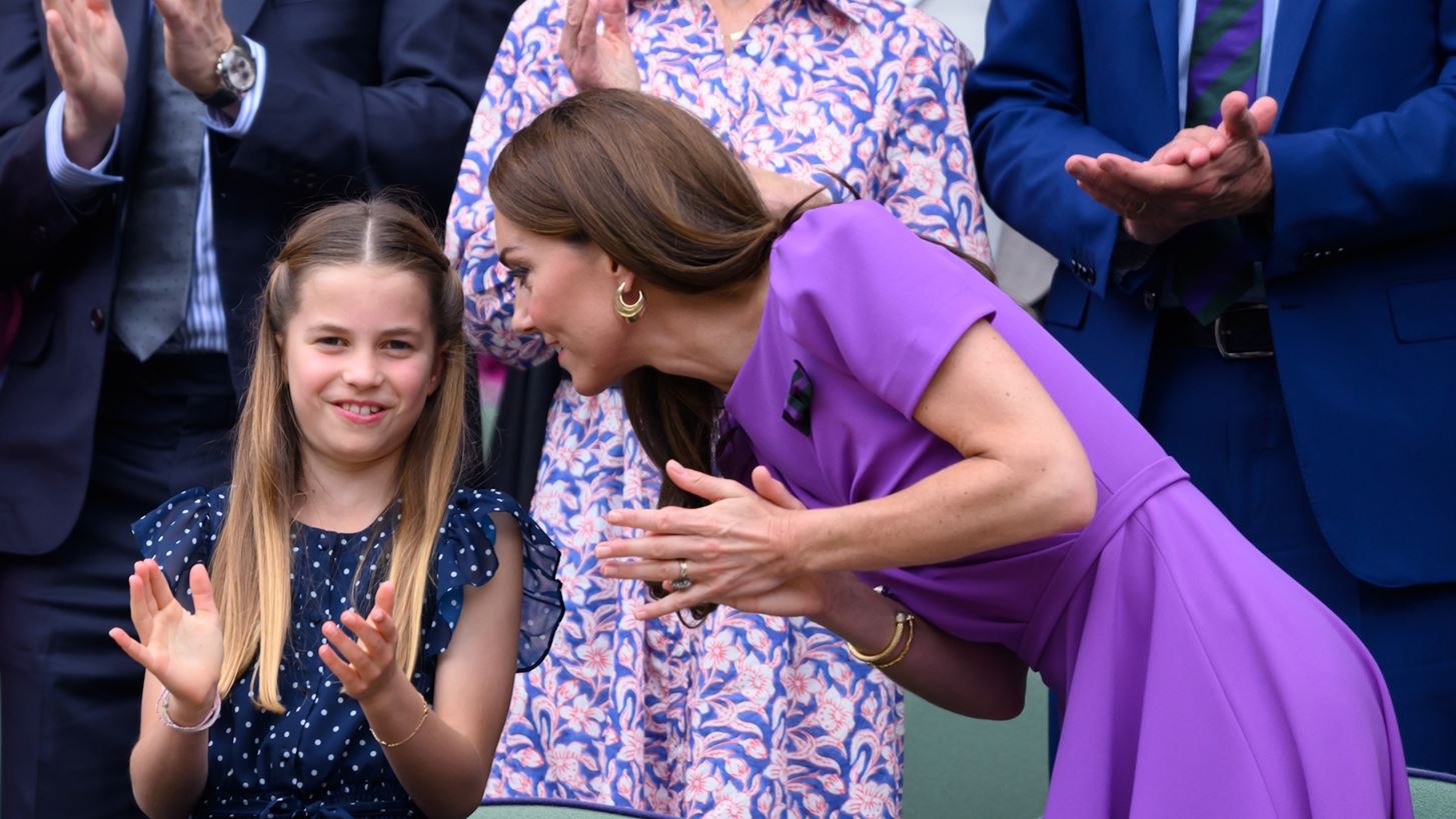 Kate Middleton | &#x391;&#x3C0;&#x3B1;&#x3B8;&#x3B1;&#x3BD;&#x3B1;&#x3C4;&#x3AF;&#x3B6;&#x3B5;&#x3B9; &#x3C4;&#x3B7;&#x3BD; &#x3BA;&#x3CC;&#x3C1;&#x3B7; &#x3C4;&#x3B7;&#x3C2;, Charlotte &#x3C3;&#x3C4;&#x3B7;&#x3BD; &#x3C0;&#x3B9;&#x3BF; &#x3B1;&#x3BD;&#x3B1;&#x3C4;&#x3C1;&#x3B5;&#x3C0;&#x3C4;&#x3B9;&#x3BA;&#x3AE; &#x3C6;&#x3C9;&#x3C4;&#x3BF;&#x3B3;&#x3C1;&#x3B1;&#x3C6;&#x3AF;&#x3B1; &#x3B3;&#x3B5;&#x3BD;&#x3B5;&#x3B8;&#x3BB;&#x3AF;&#x3C9;&#x3BD;