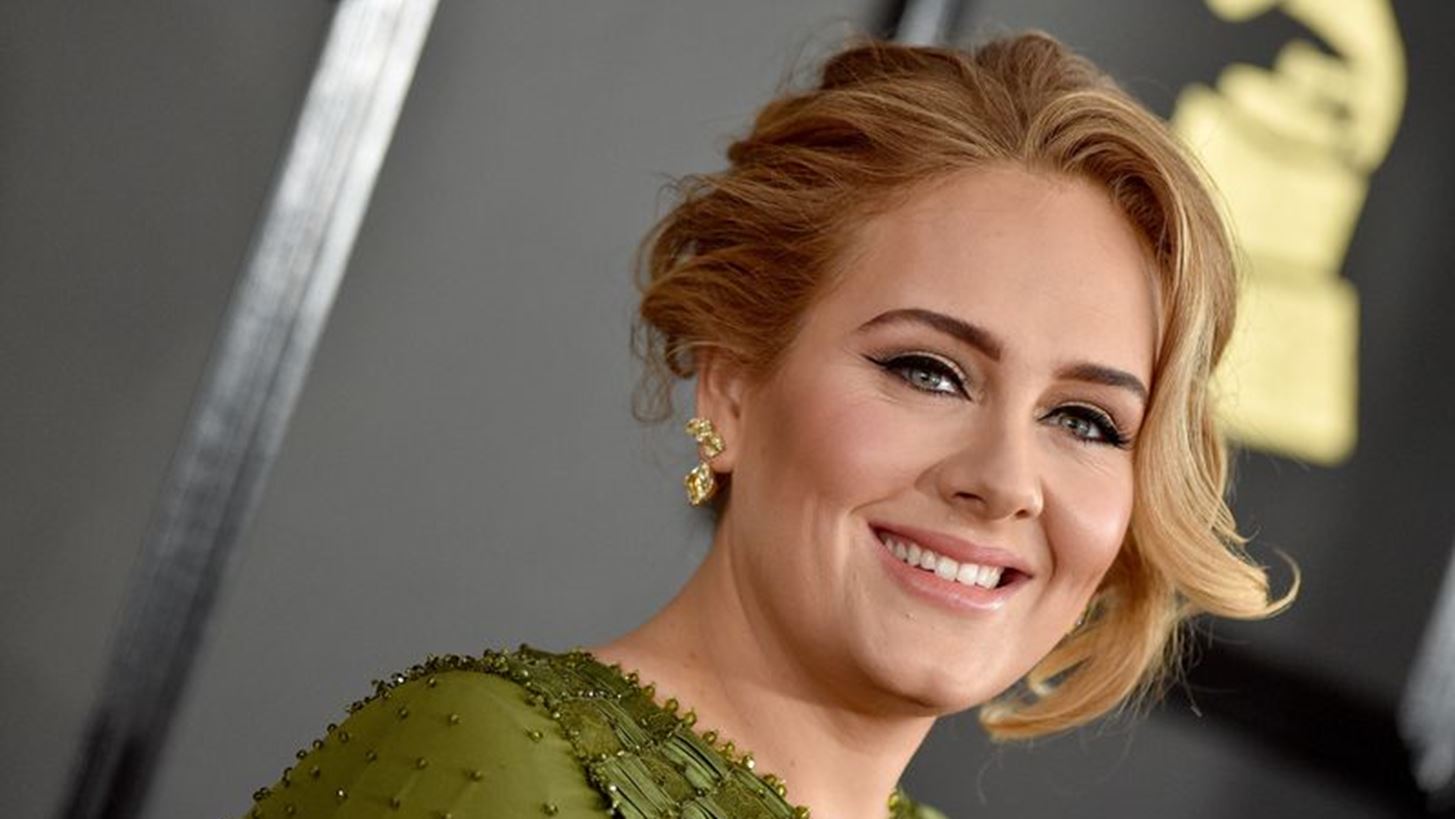H Adele &#x3BC;&#x3B9;&#x3BB;&#x3AC; &#x3B3;&#x3B9;&#x3B1; &#x3C0;&#x3C1;&#x3CE;&#x3C4;&#x3B7; &#x3C6;&#x3BF;&#x3C1;&#x3AC; &#x3B3;&#x3B9;&#x3B1; &#x3C4;&#x3BF; &#x3B3;&#x3AC;&#x3BC;&#x3BF; &#x3C4;&#x3B7;&#x3C2;