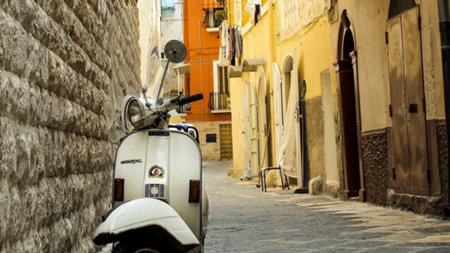 &#x395;&#x3C3;&#x3CD; &#x3B8;&#x3B1; &#x3B4;&#x3B5;&#x3C7;&#x3CC;&#x3C3;&#x3BF;&#x3C5;&#x3BD; 2000 &#x3B5;&#x3C5;&#x3C1;&#x3CE; &#x3B3;&#x3B9;&#x3B1; &#x3BD;&#x3B1; &#x3BC;&#x3B5;&#x3AF;&#x3BD;&#x3B5;&#x3B9;&#x3C2; &#x3C3;&#x3B5; &#x3BC;&#x3B9;&#x3B1; &#x3BC;&#x3B9;&#x3BA;&#x3C1;&#x3AE; &#x3B9;&#x3C4;&#x3B1;&#x3BB;&#x3B9;&#x3BA;&#x3AE; &#x3C0;&#x3CC;&#x3BB;&#x3B7;;